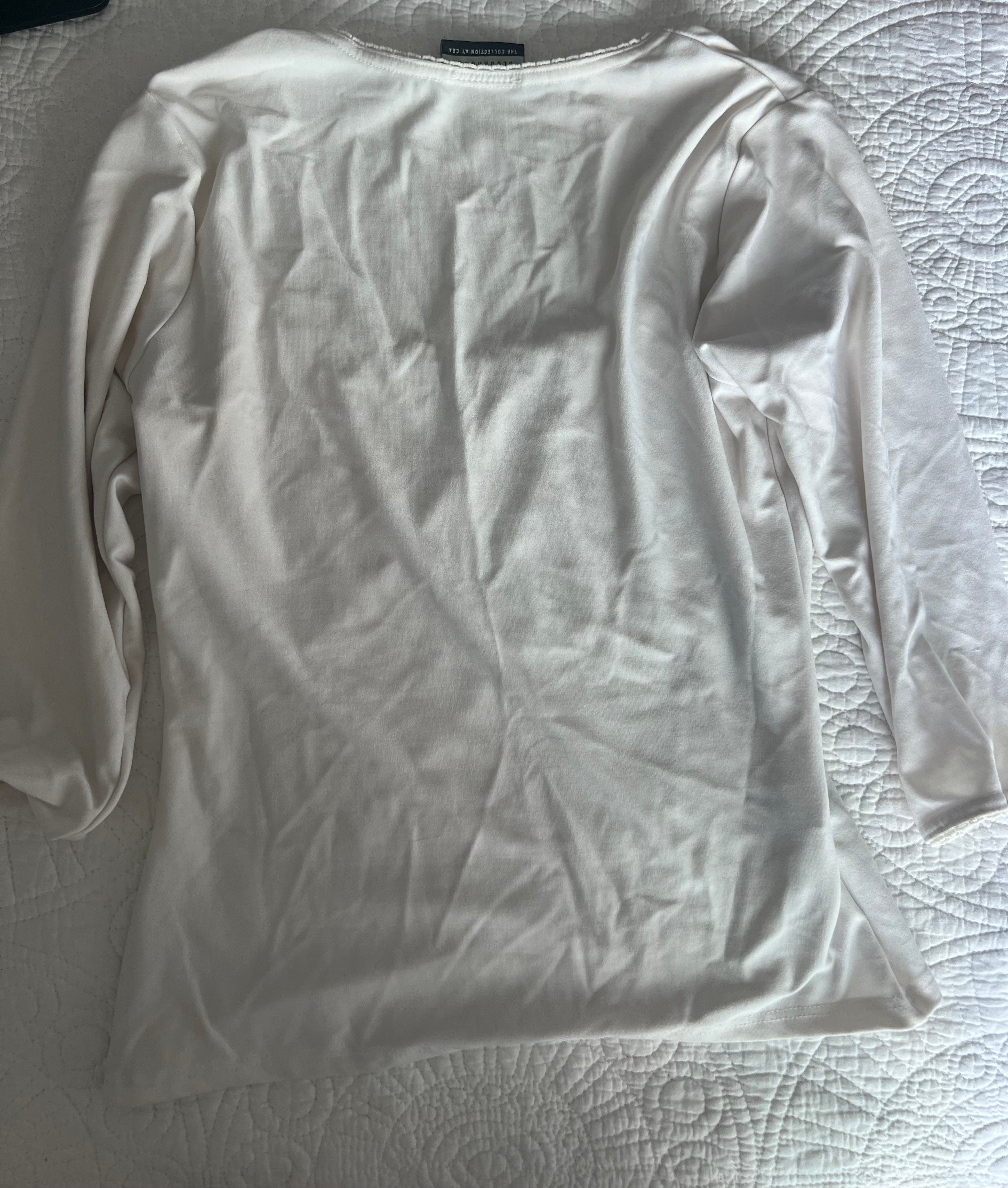 White quarter sleeve top