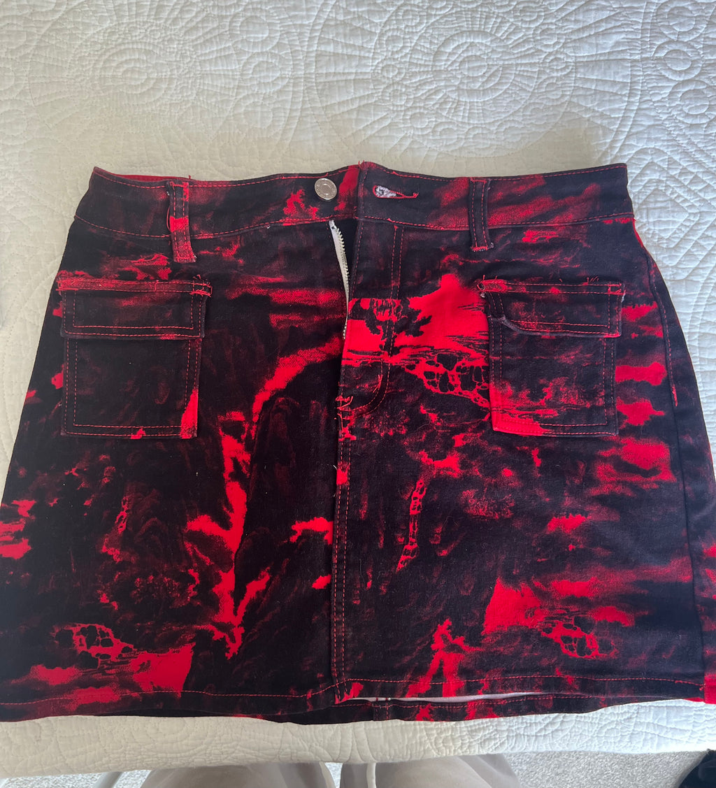 Red/black mini skirt