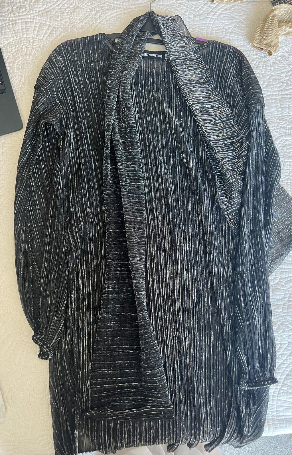 Grey long sleeved dress + scarf