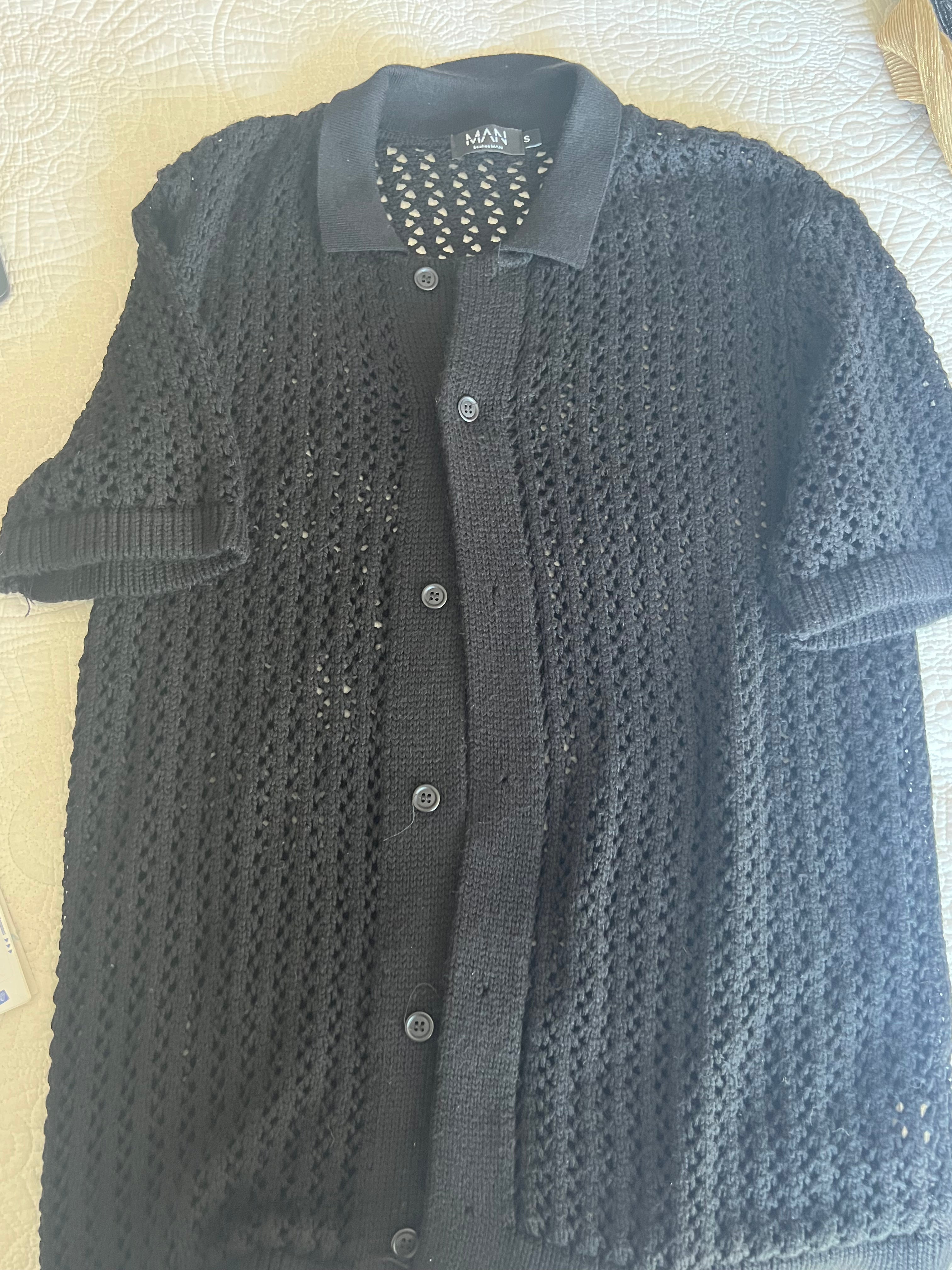 Knitted man shirt