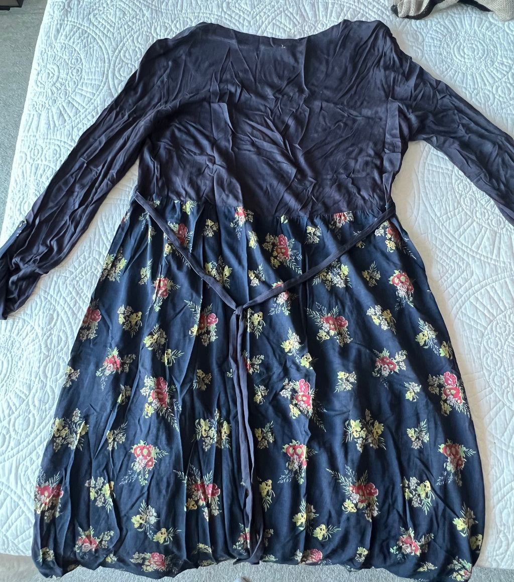 Navy flower print dress