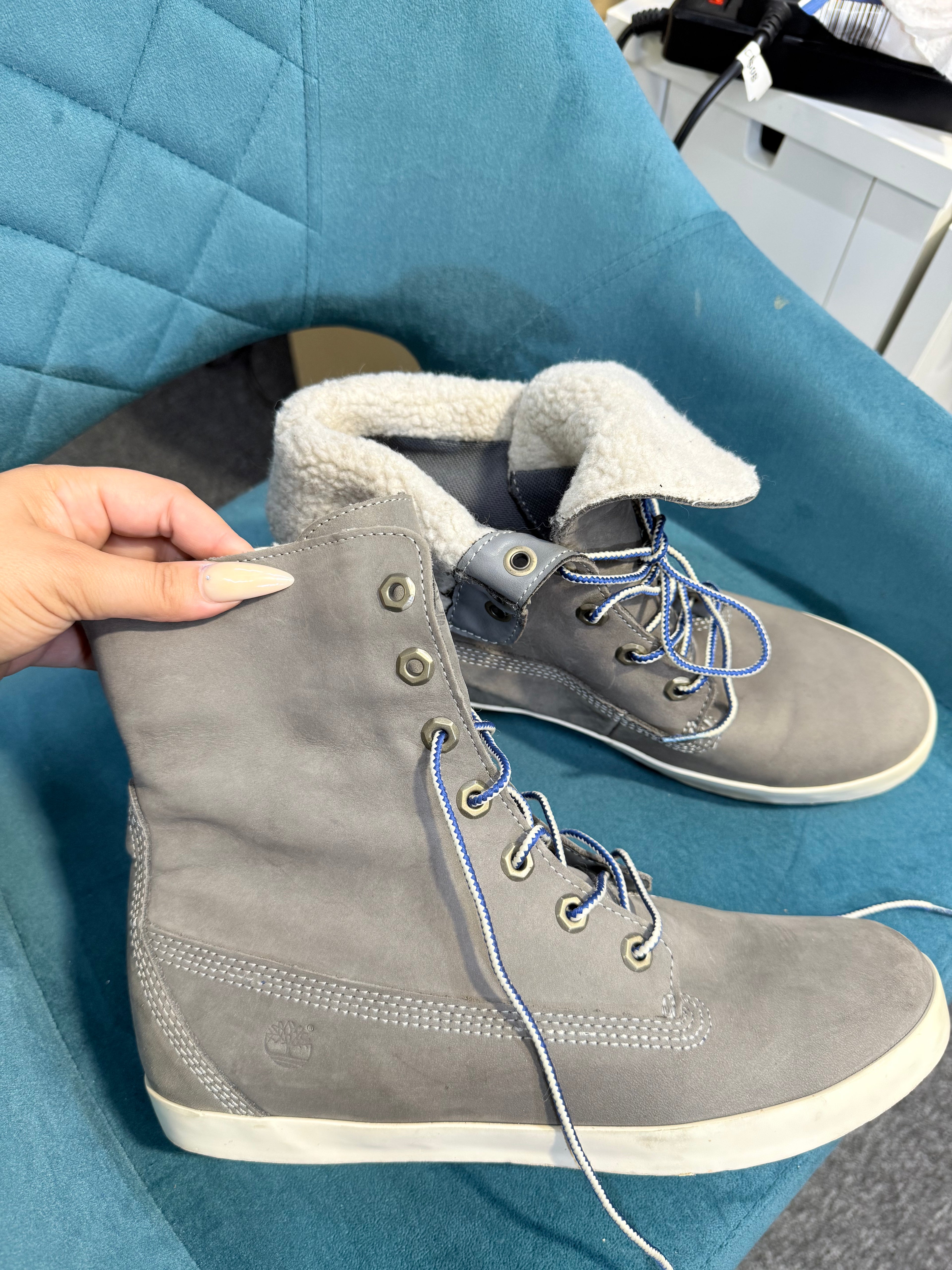 Grey Timberland boots / Roll top boot