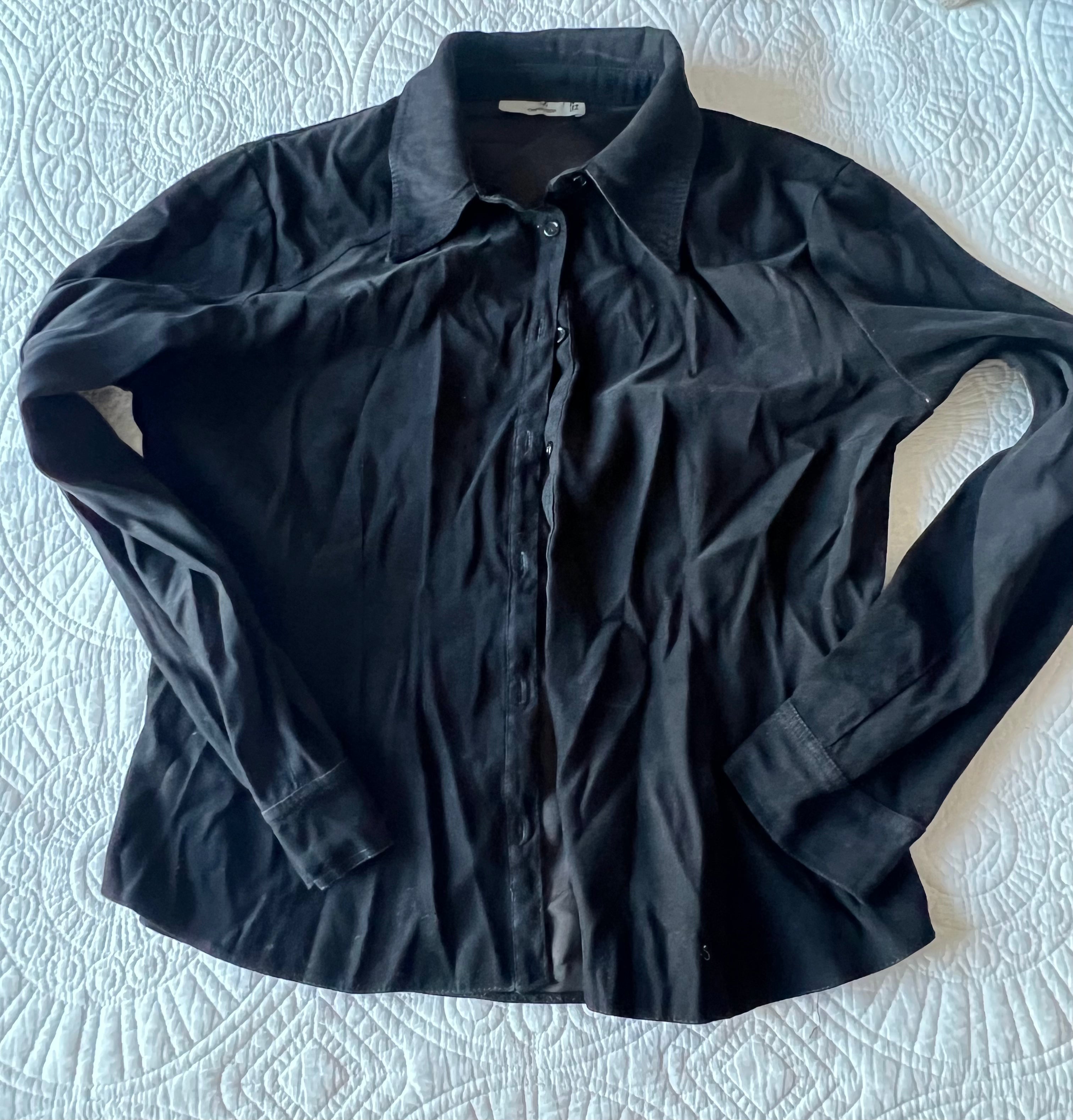 Black shirt