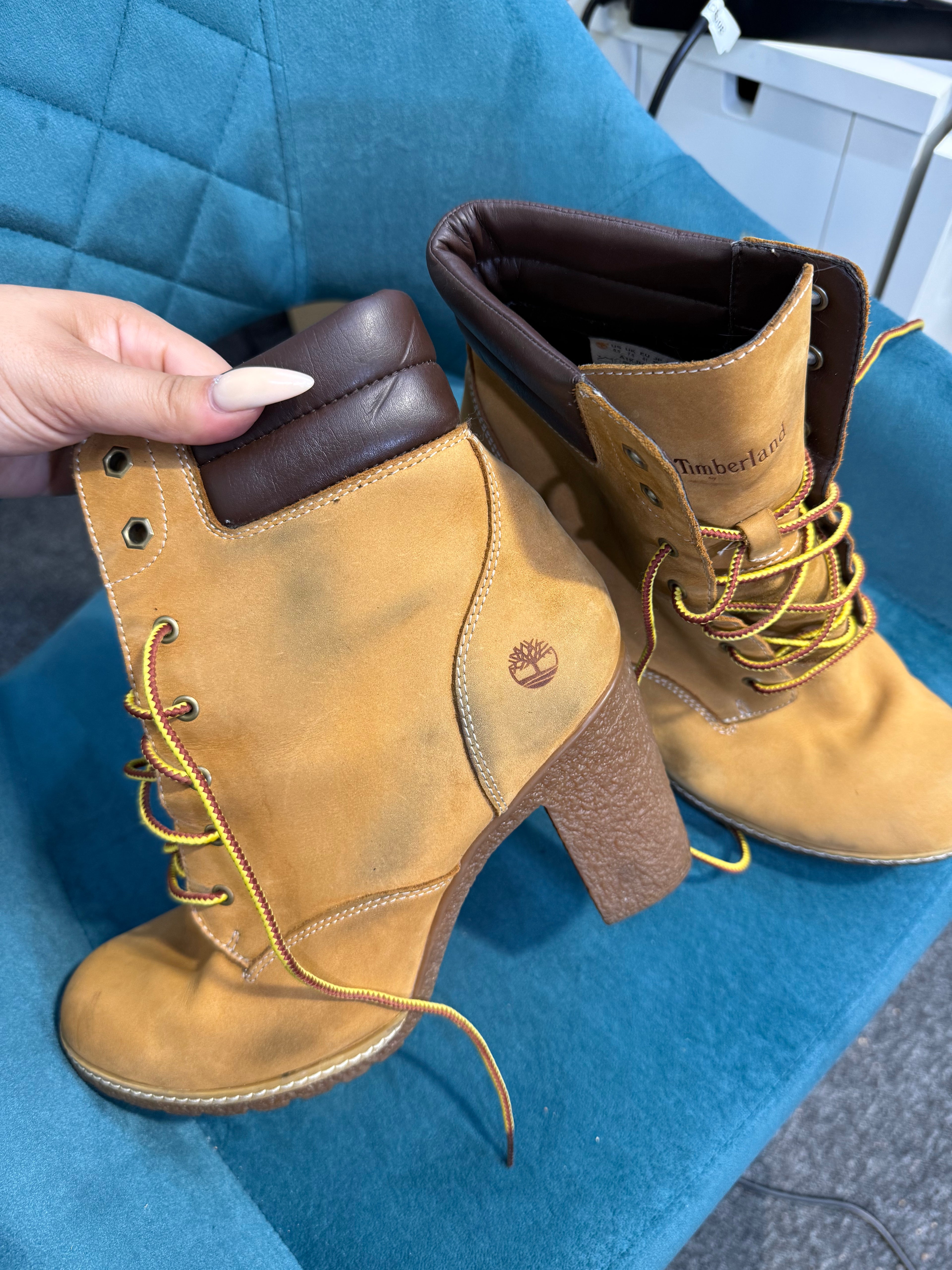 Timberland tan high heel boots