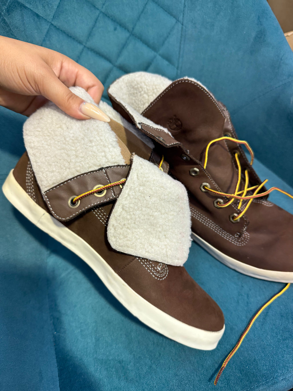 Brown Timberland boots / Roll top boot - Size 7.5