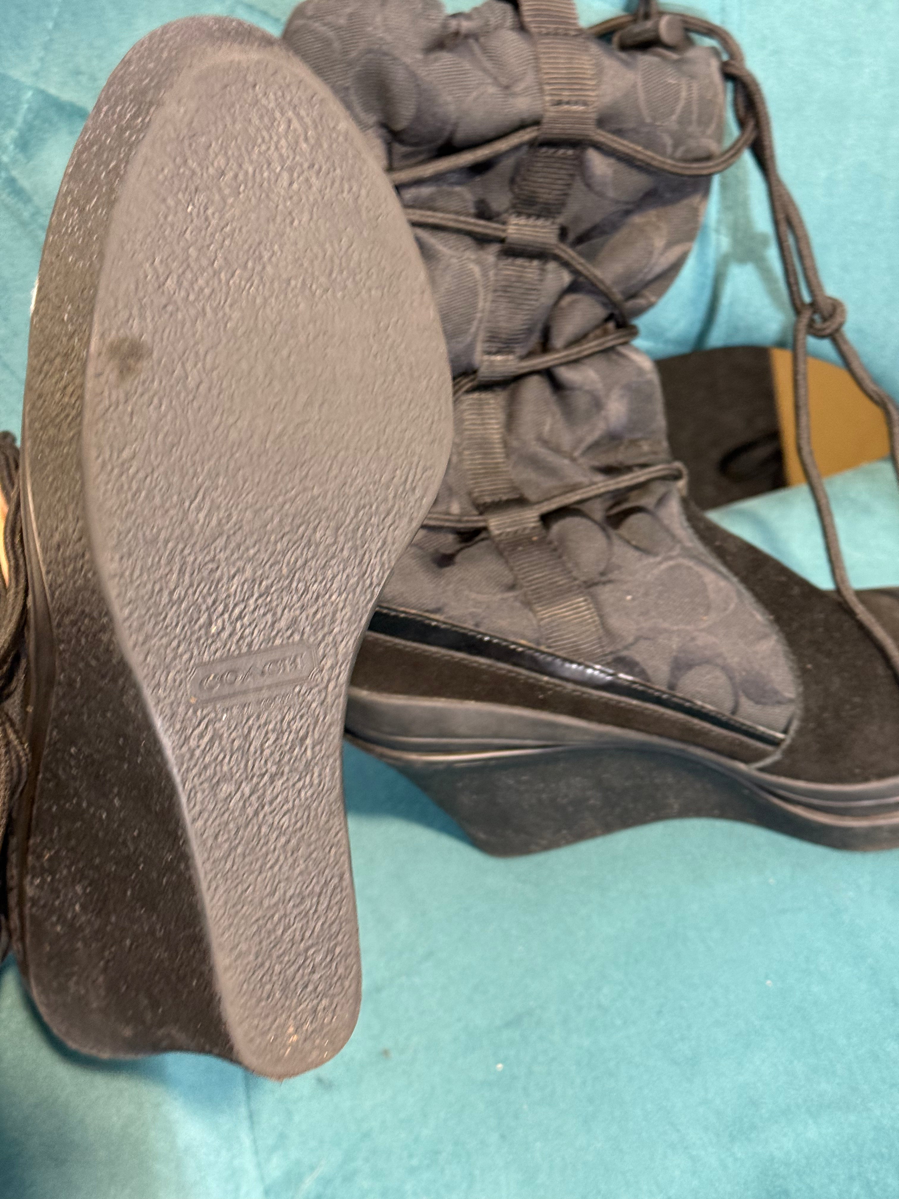 Coach high snow boots - wedges - Size 7
