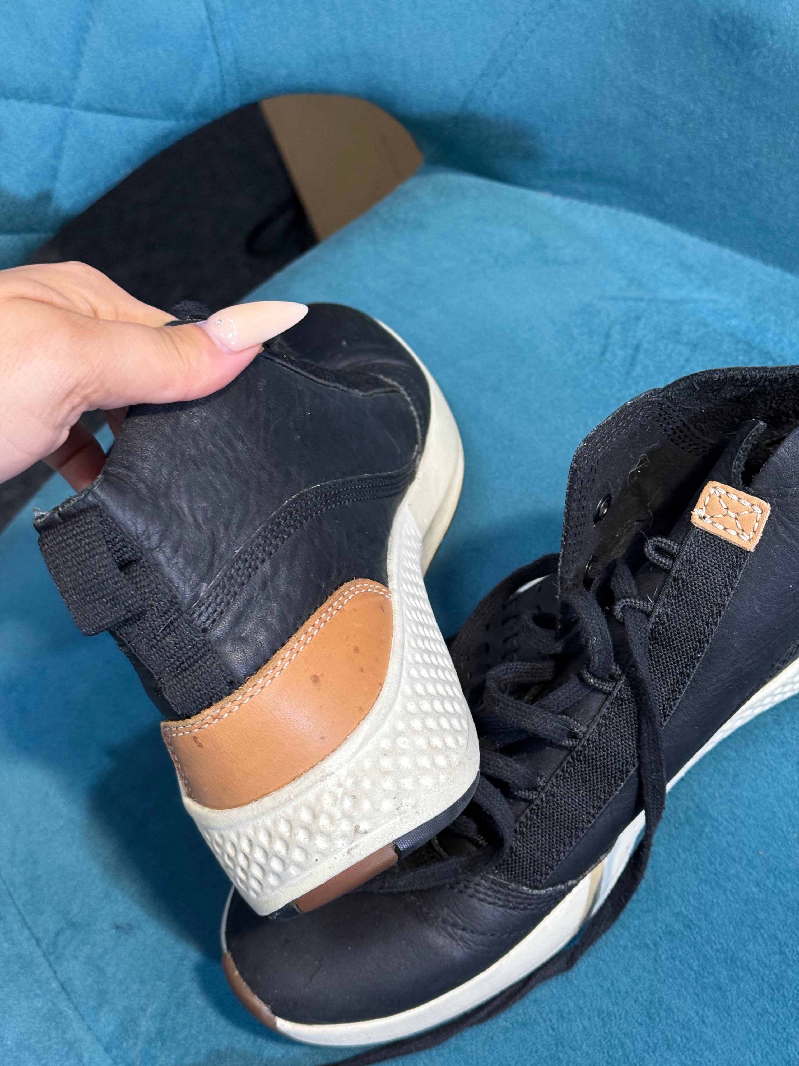 Timberland black trainers - Size 7
