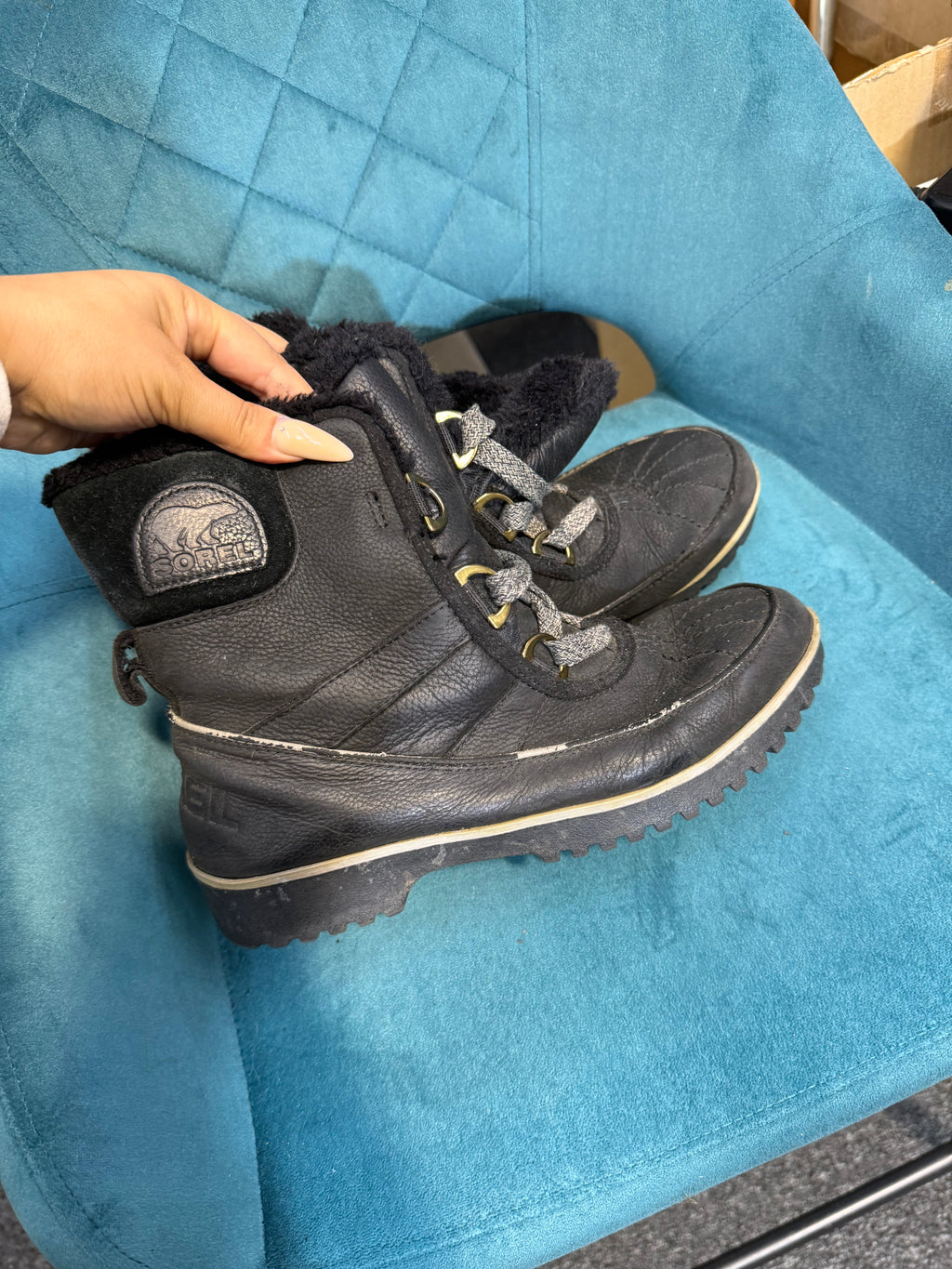 Sorel lace up black boots - Size 7