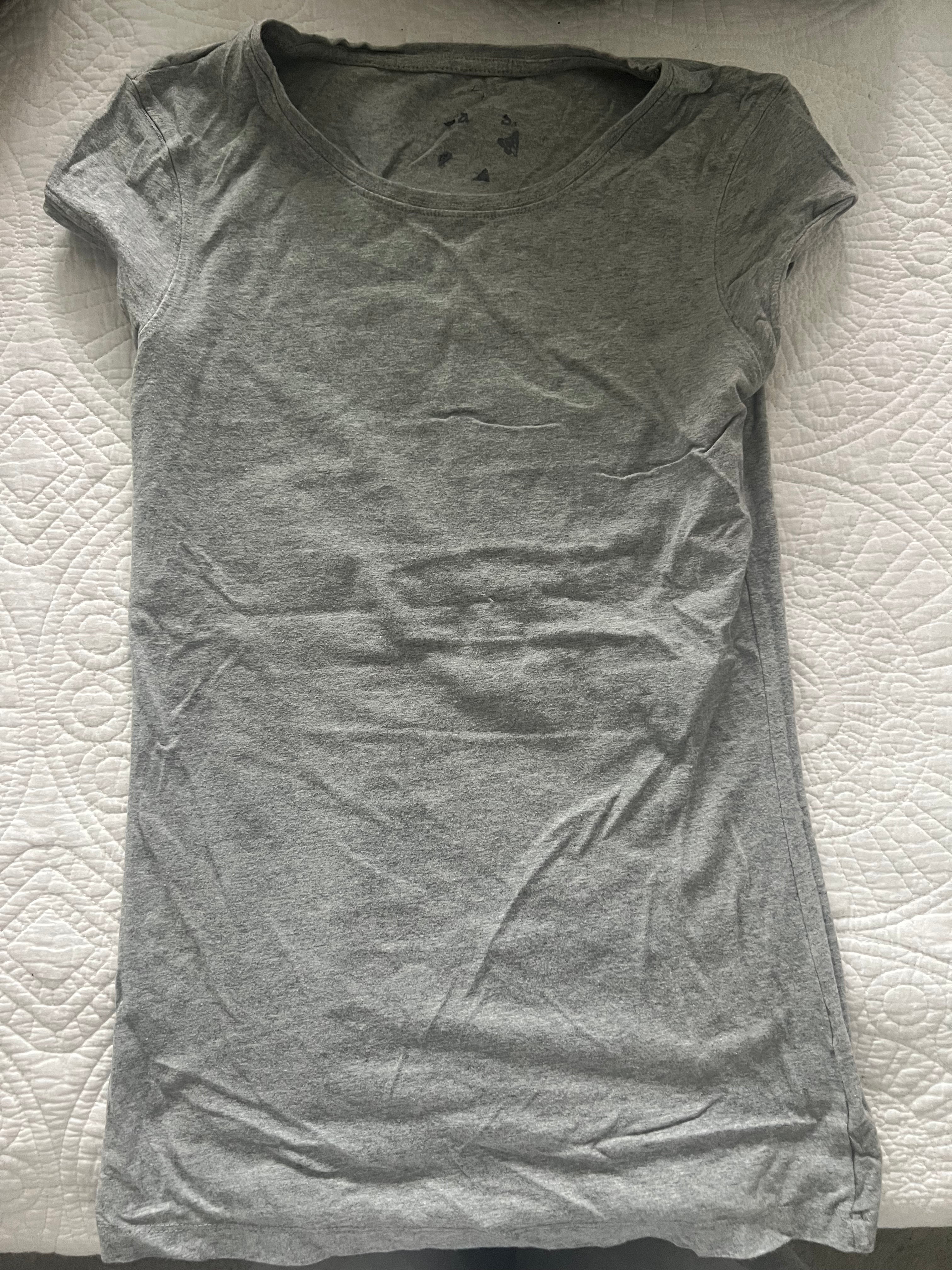 Grey fitted top