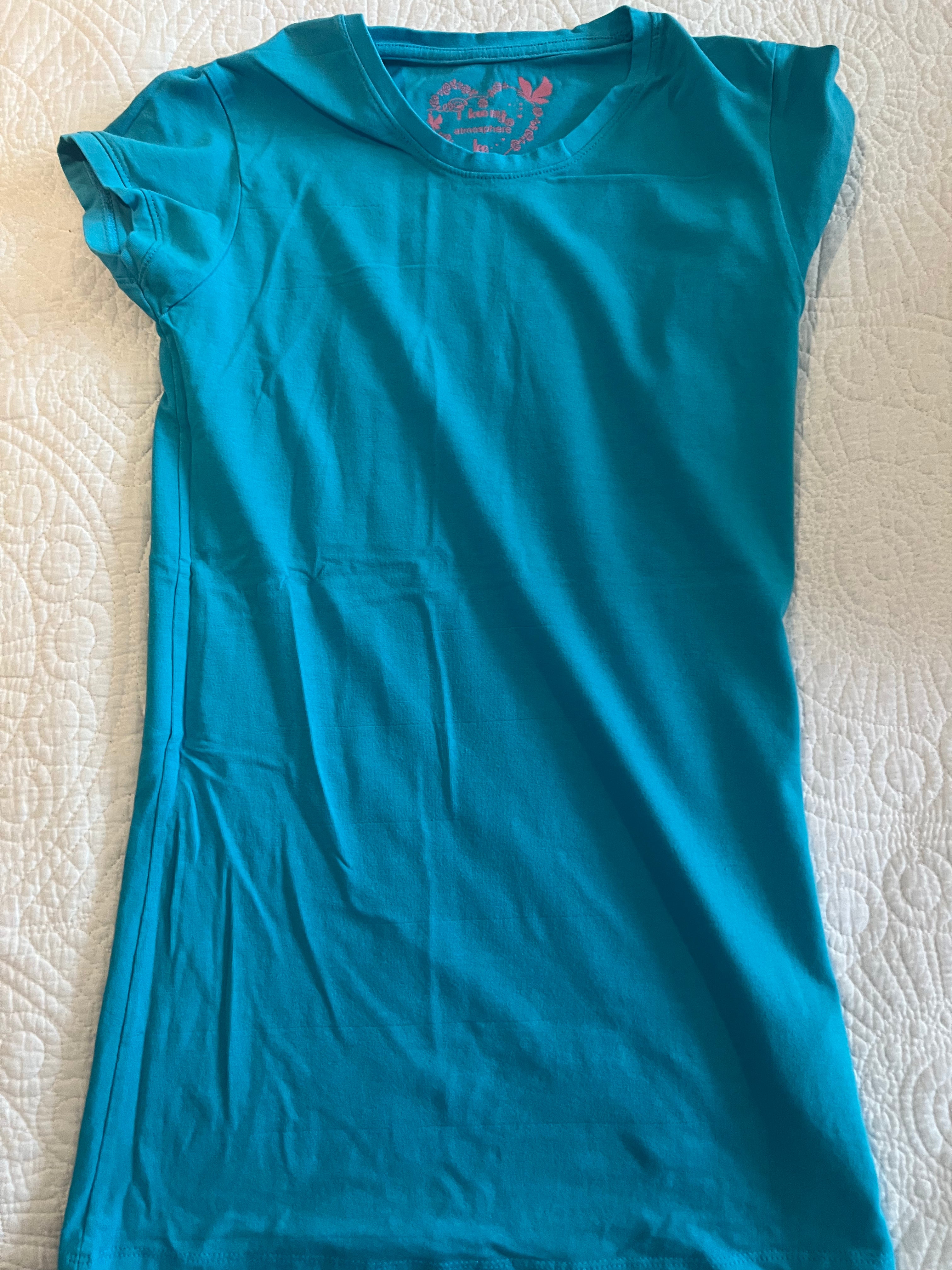 Blue fitted top