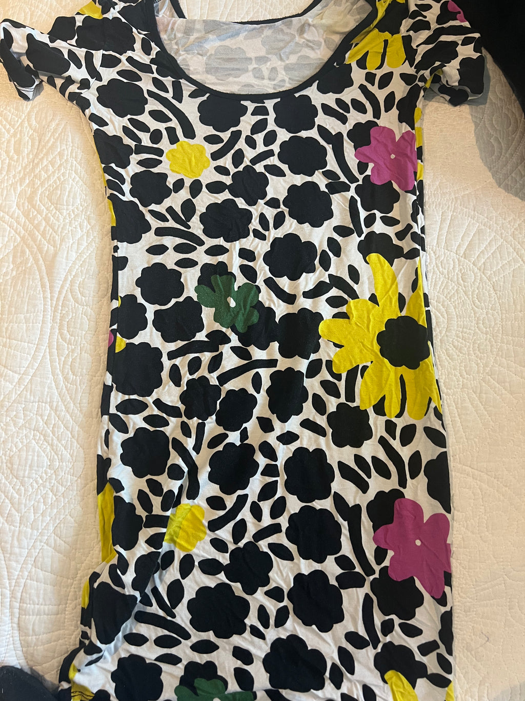 Graphic long top