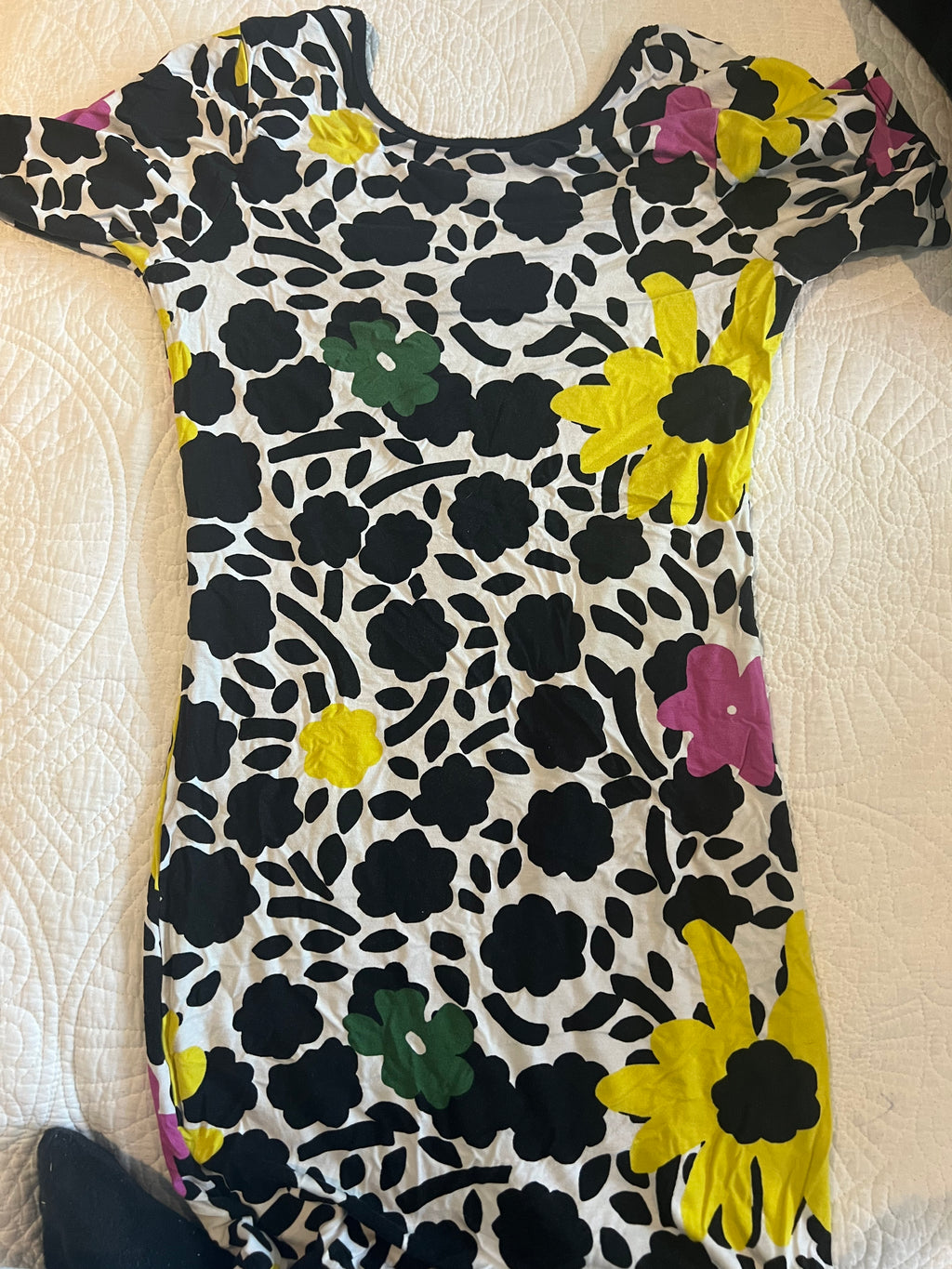 Graphic long top