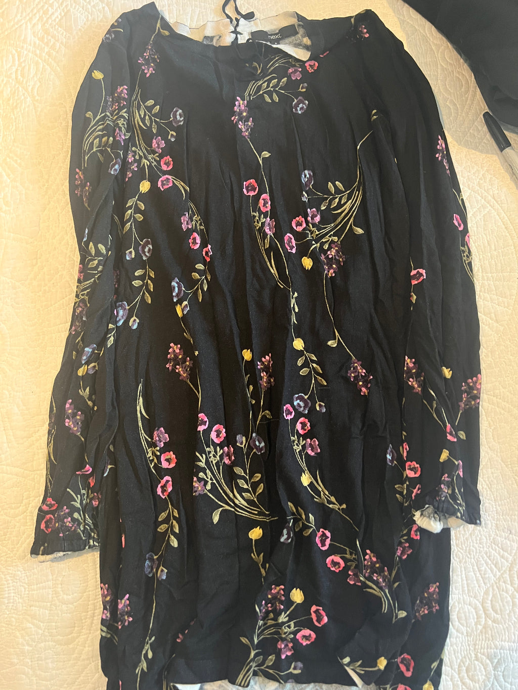 Flower patternered flowy dress
