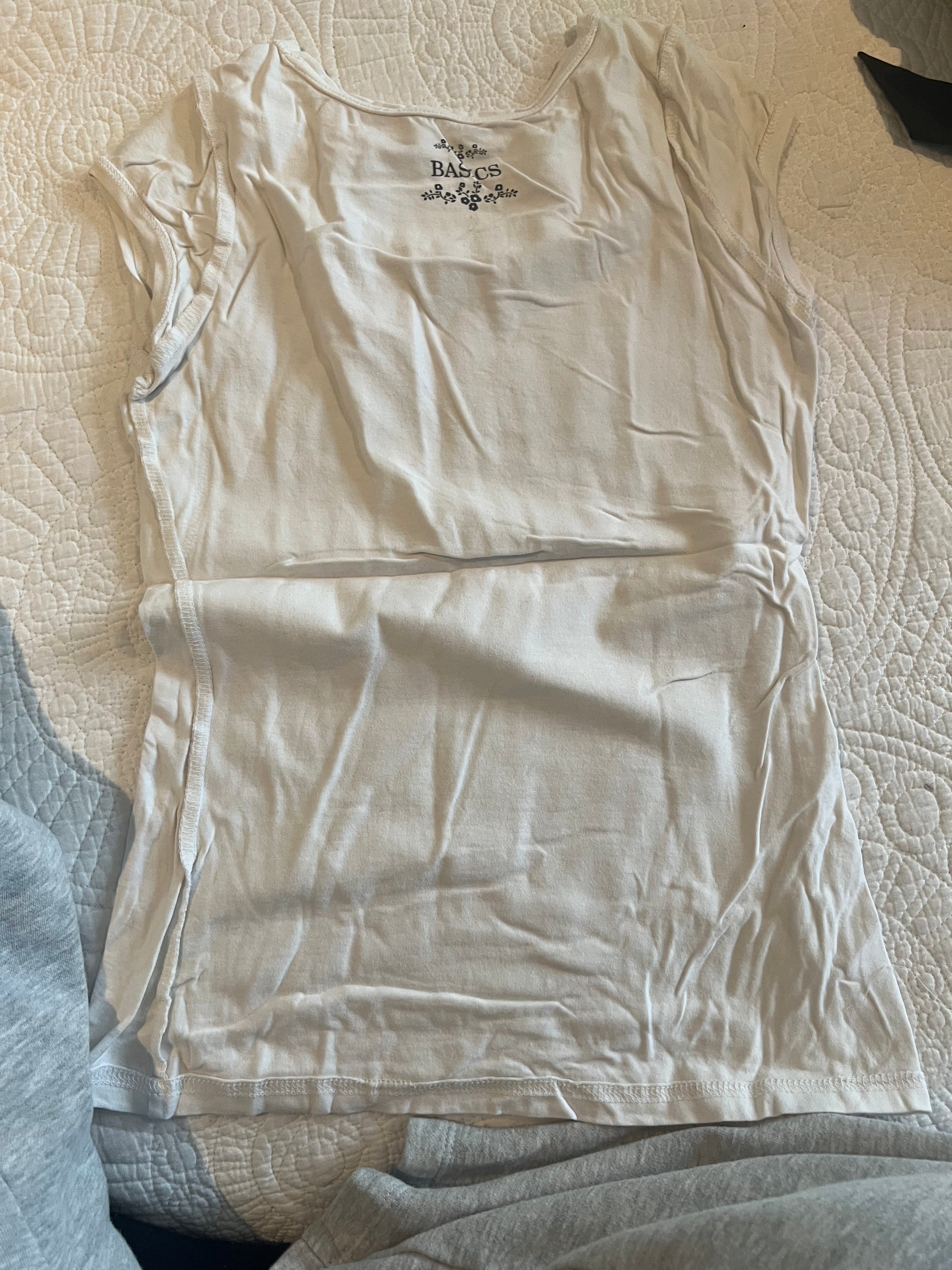 White fitted top