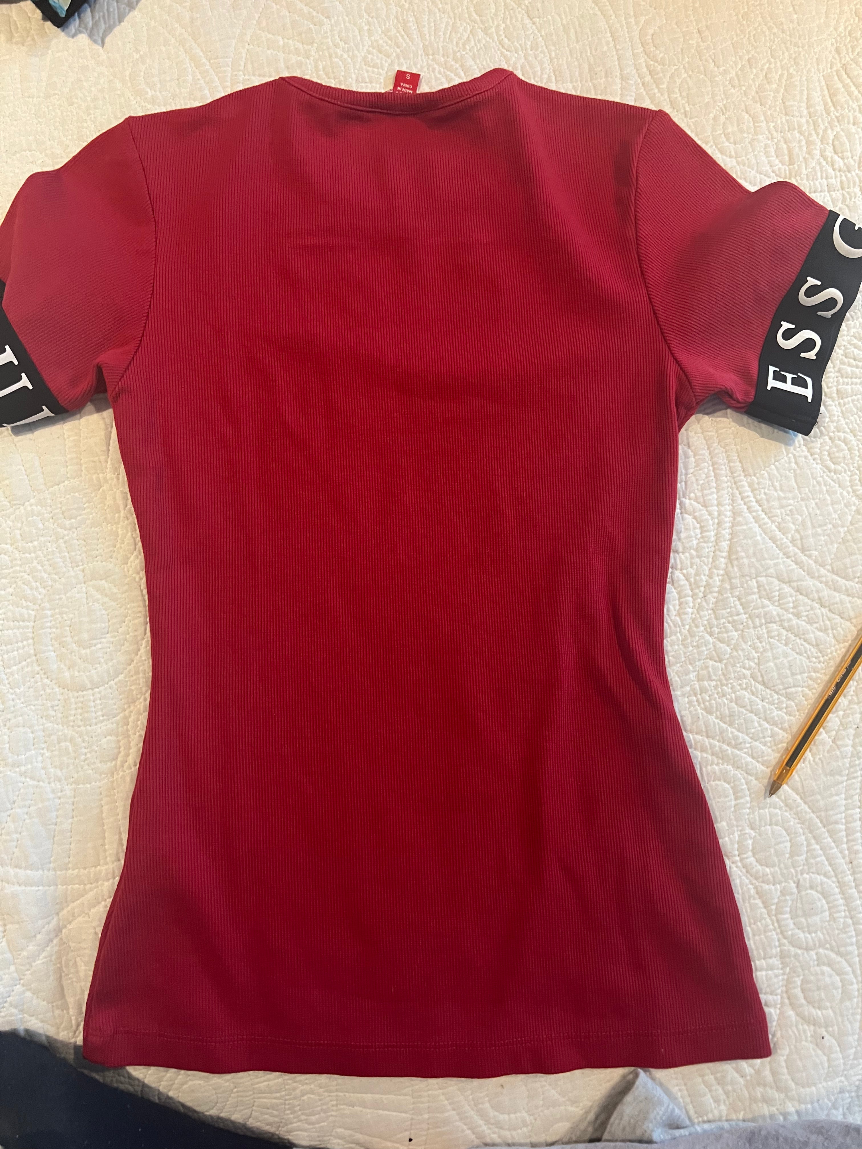 Red Guess fitted top