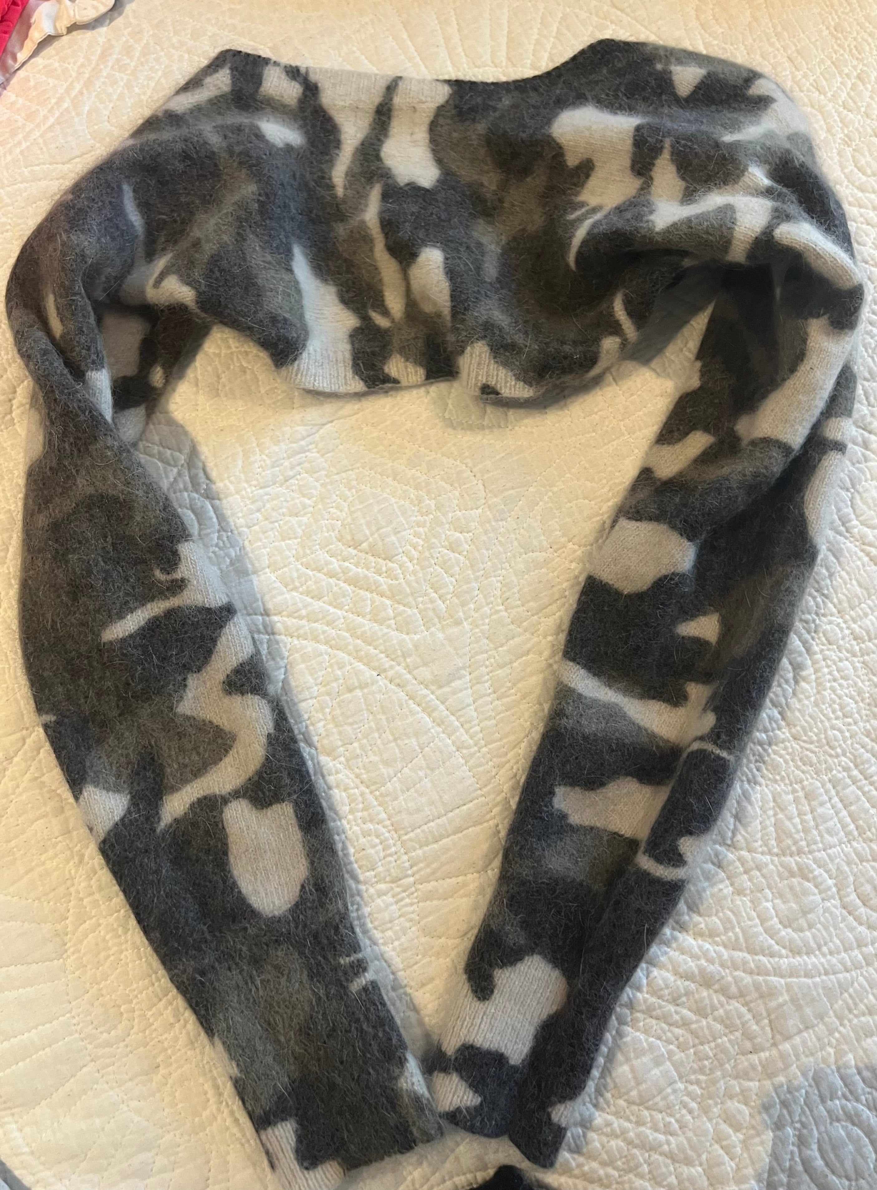 Army sleeve shrug