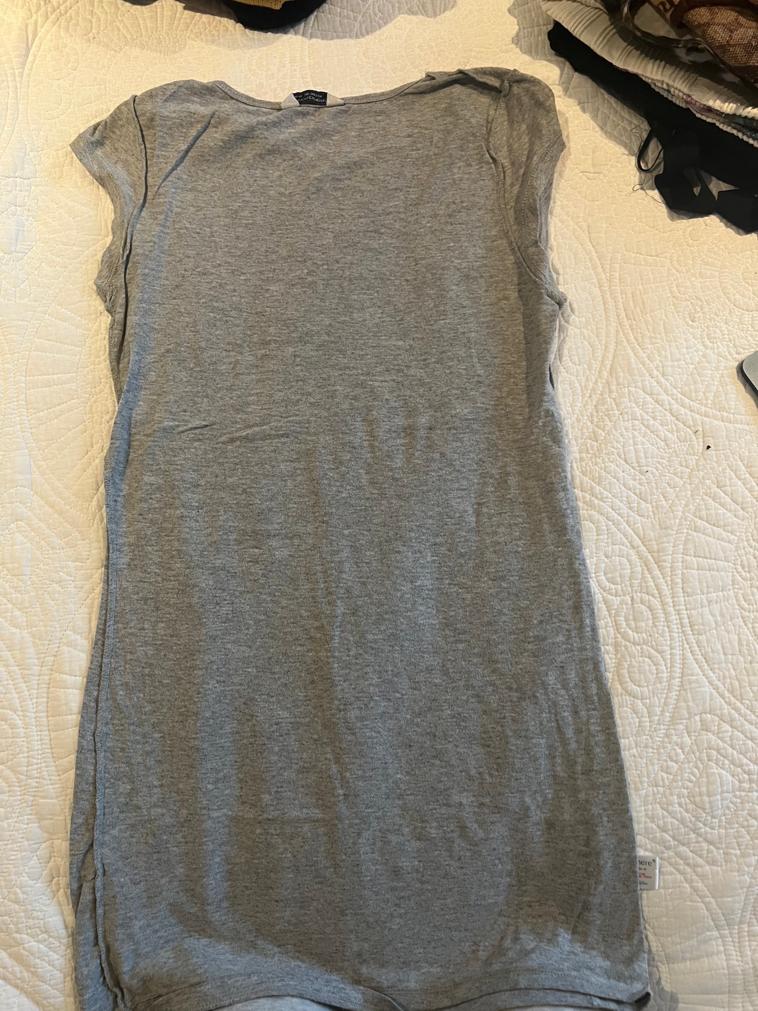 Grey fitted top