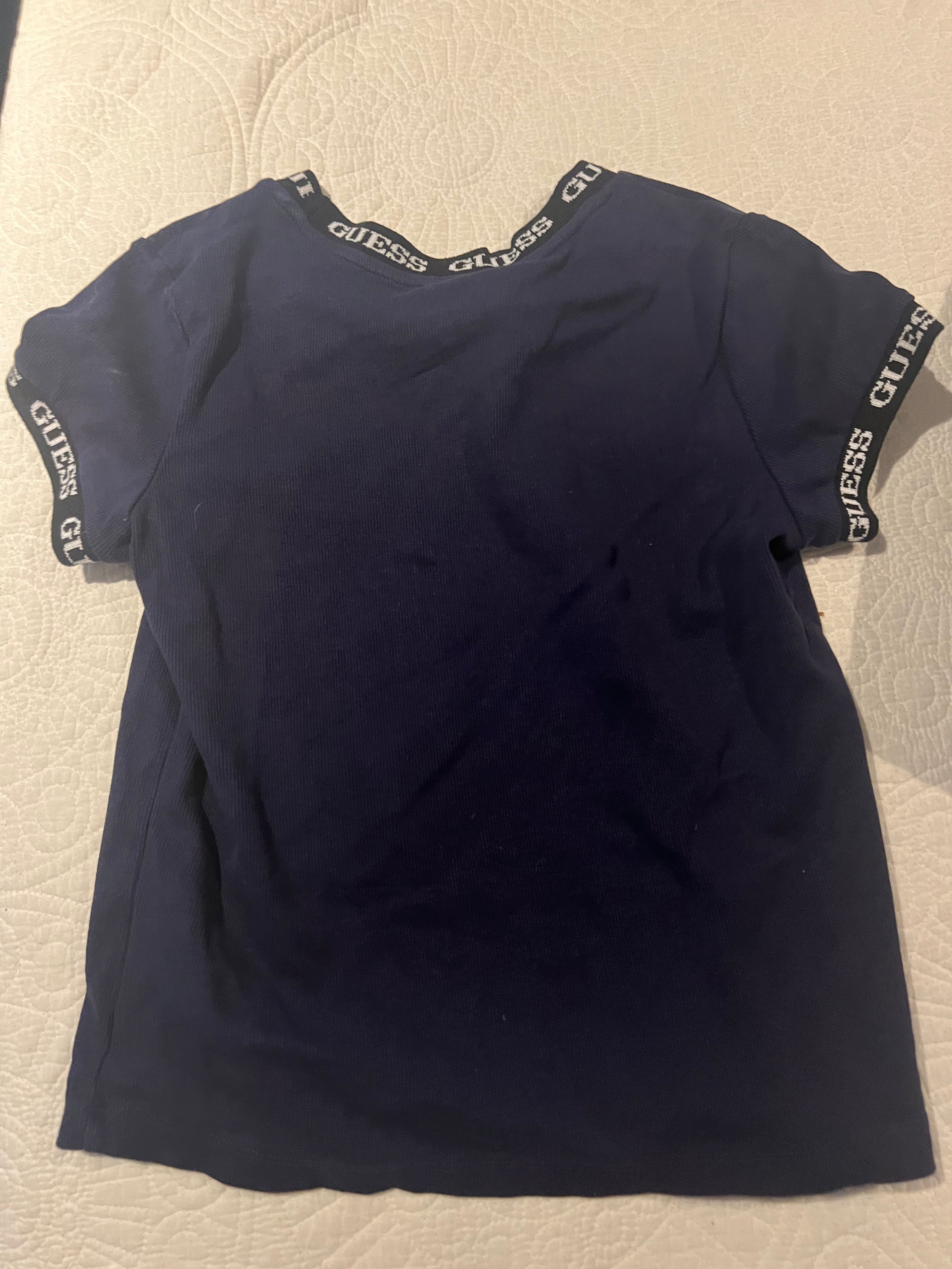 Navy Guess top
