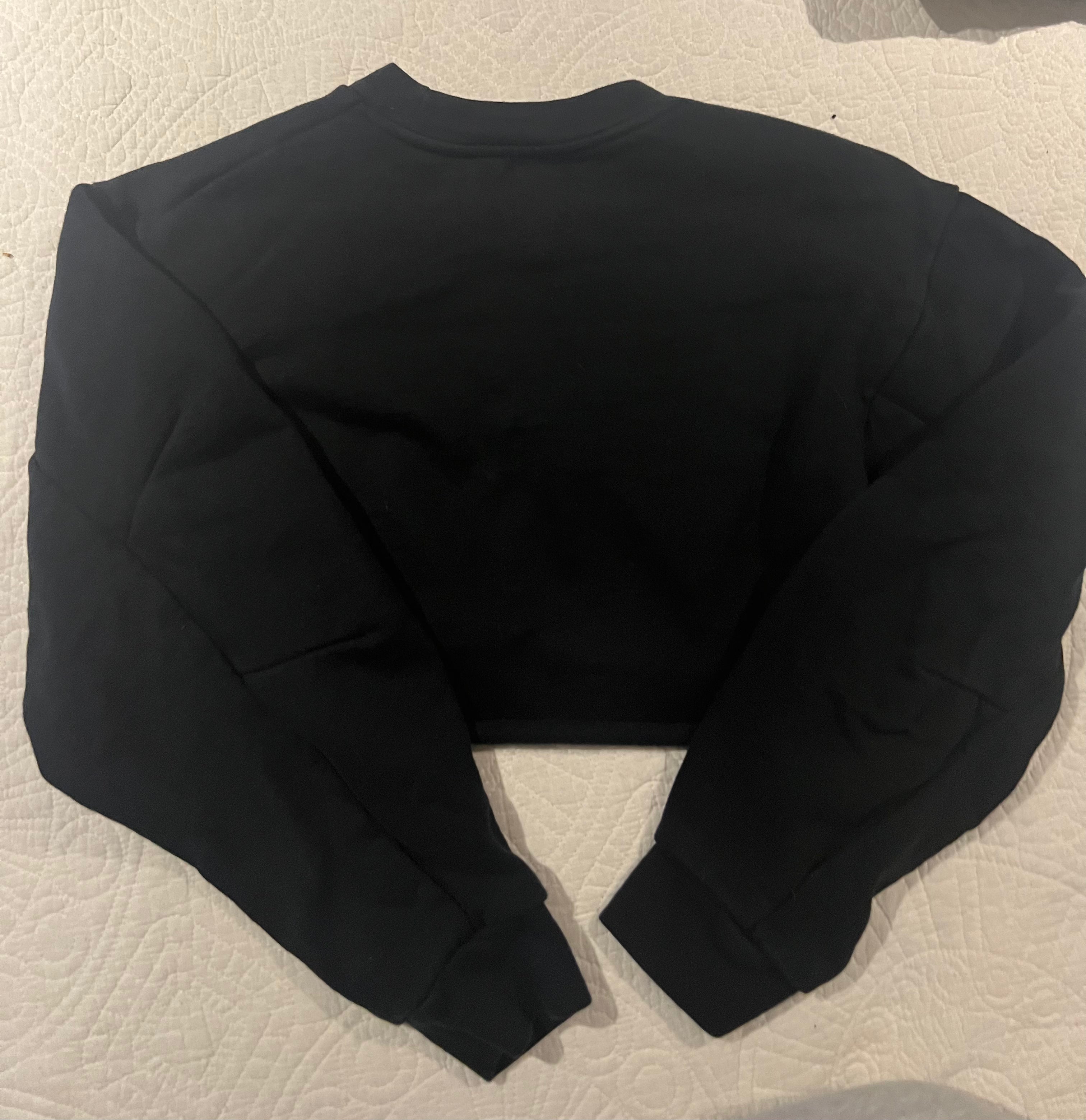 Black long sleeve jumper