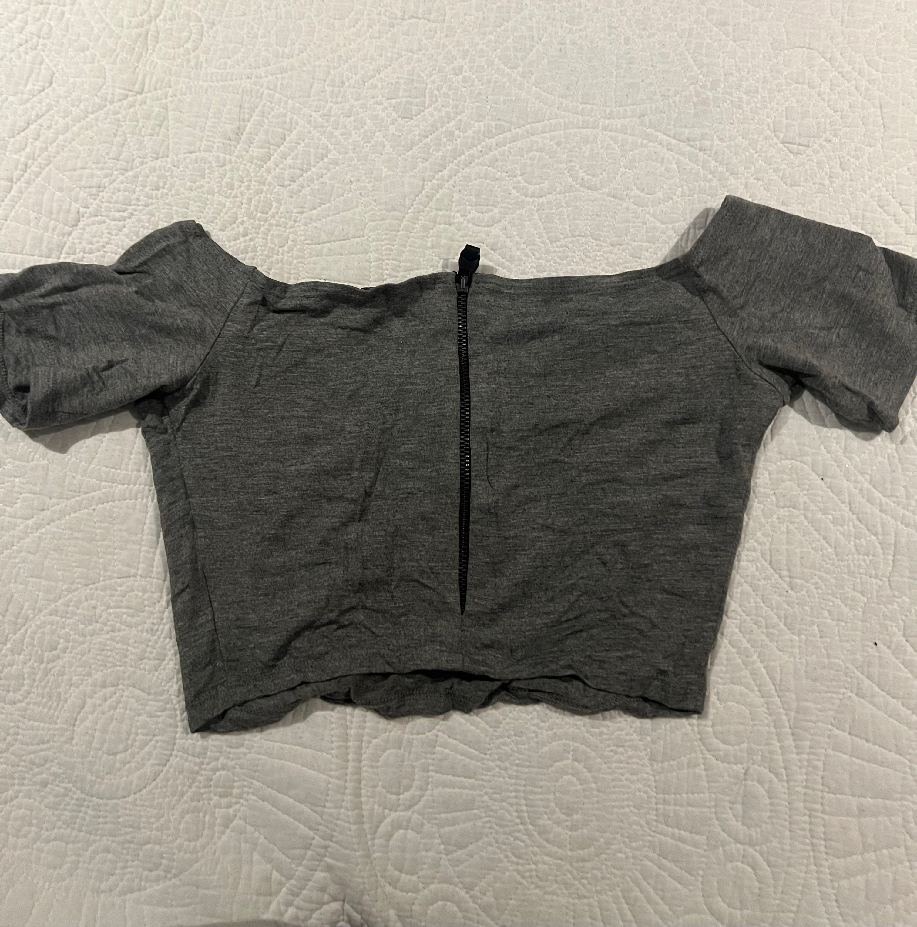 Grey crop top