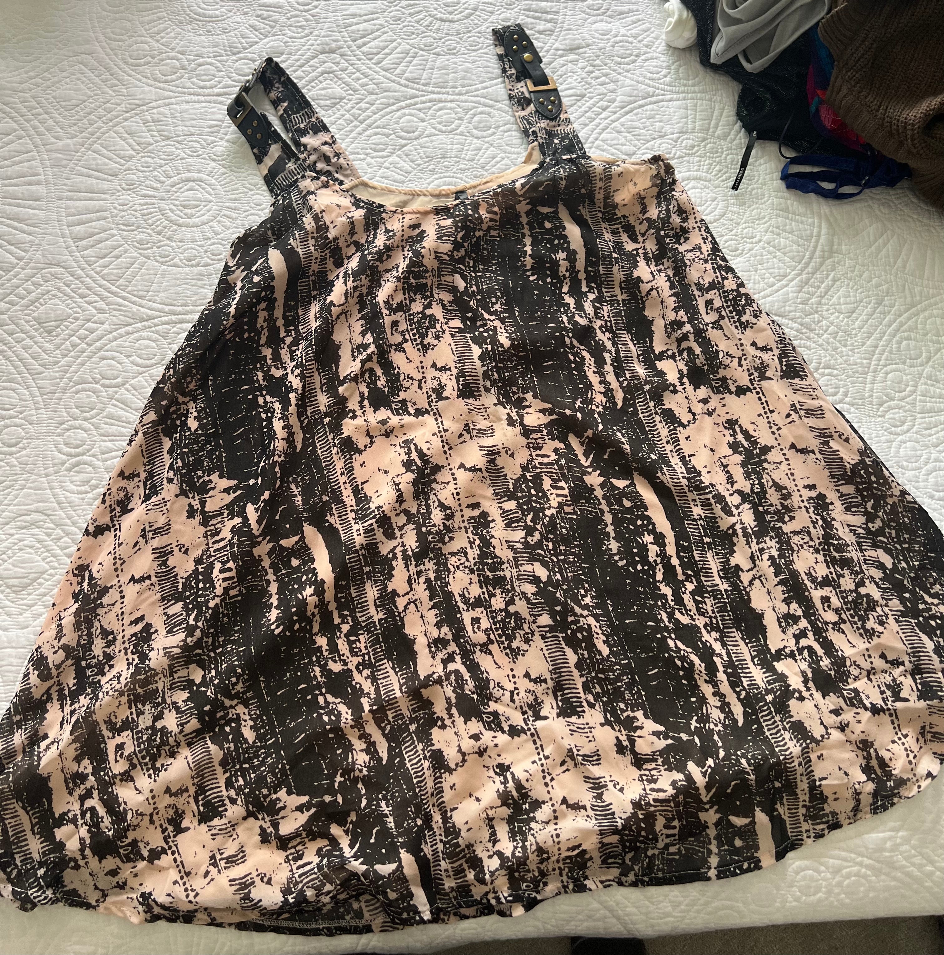 Black/nude vest top