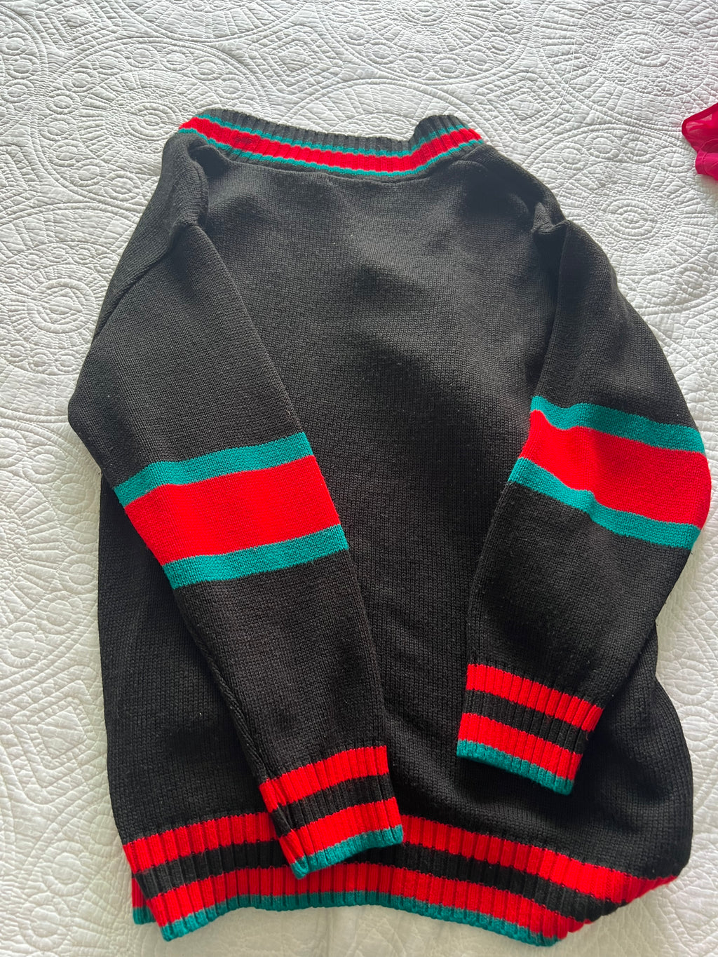 Black/red cardigan