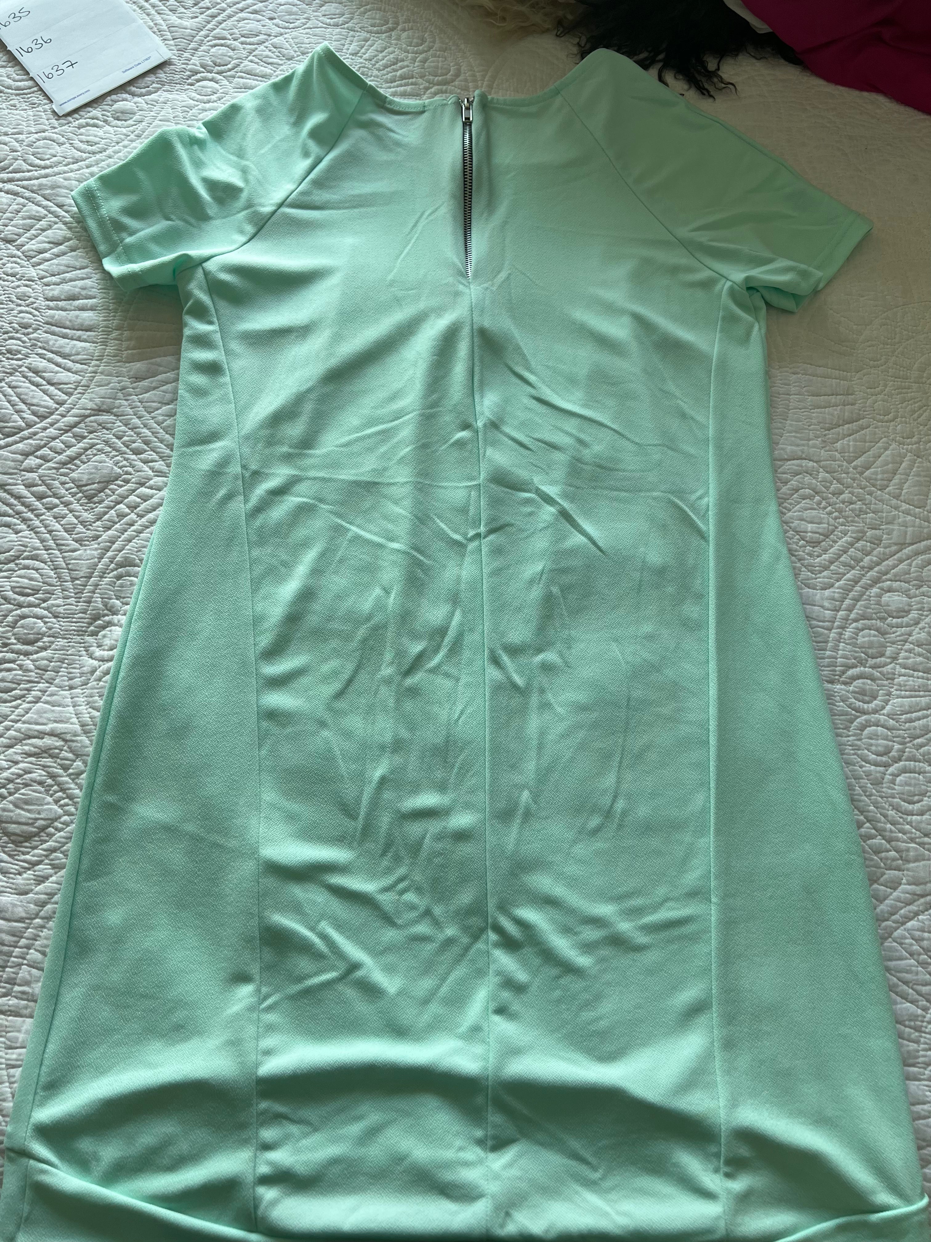 Mint green top