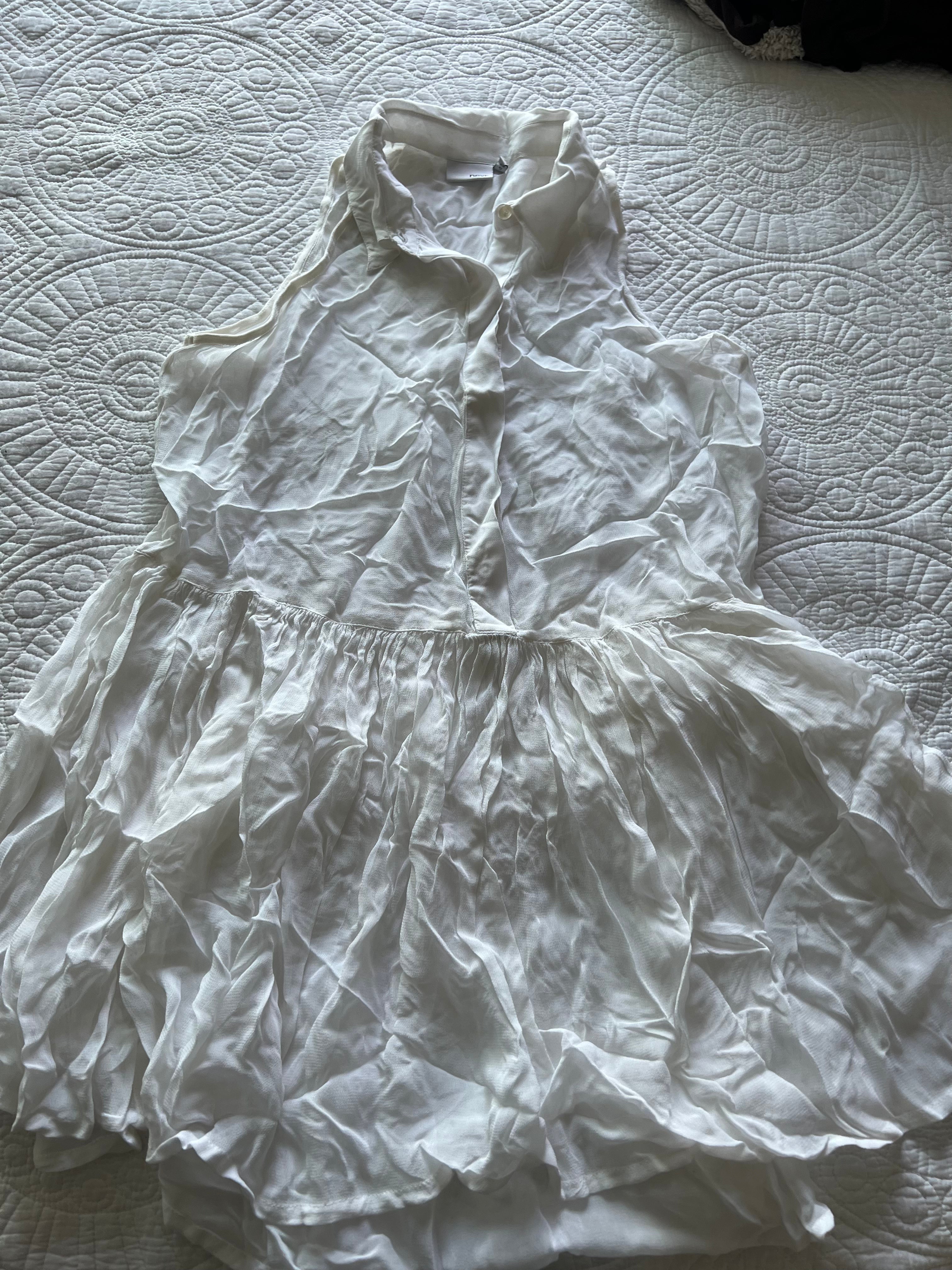 White colar top