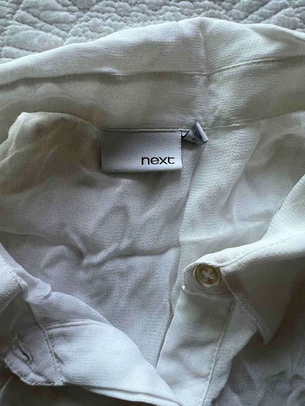 White colar top