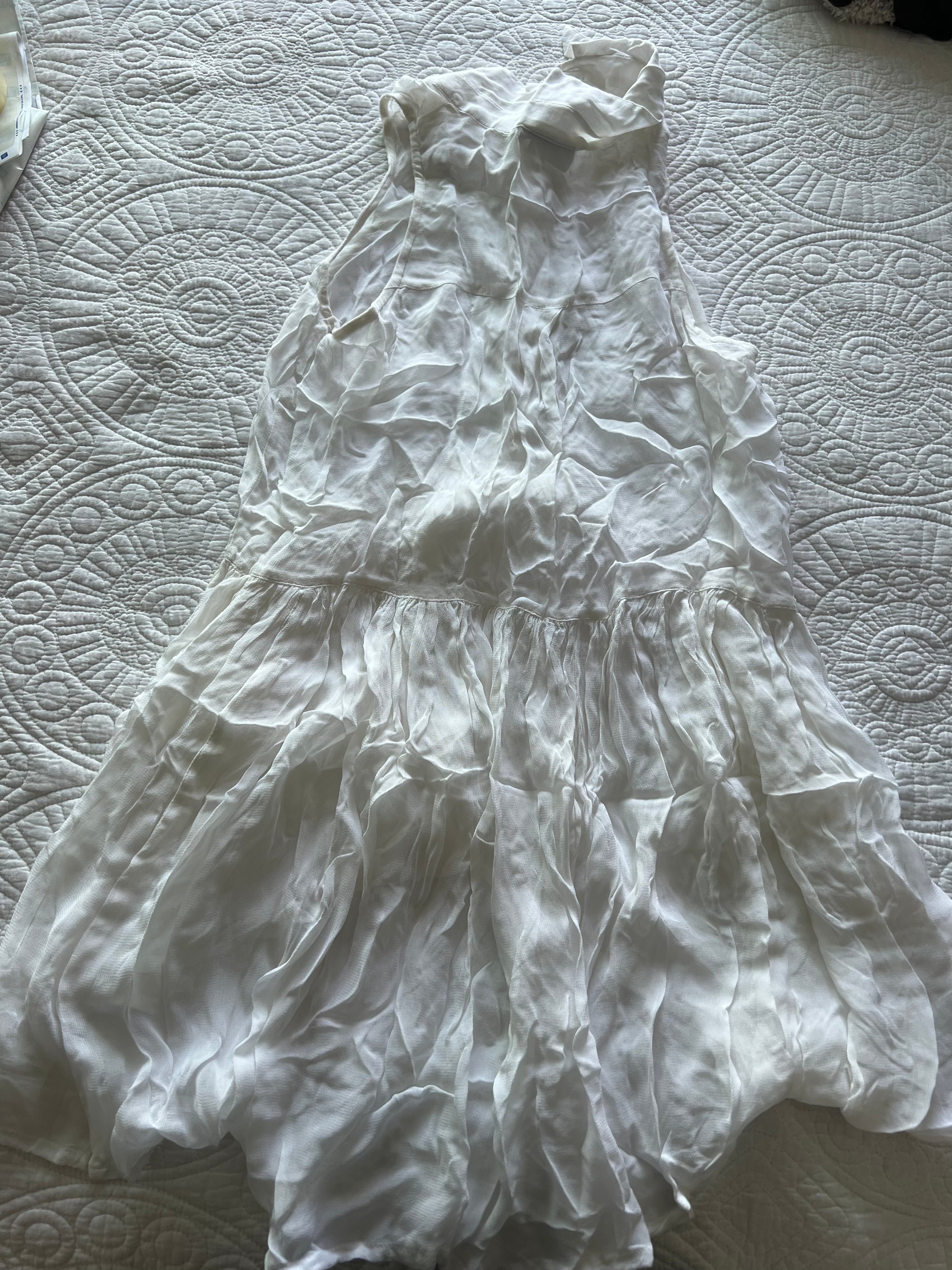 White colar top