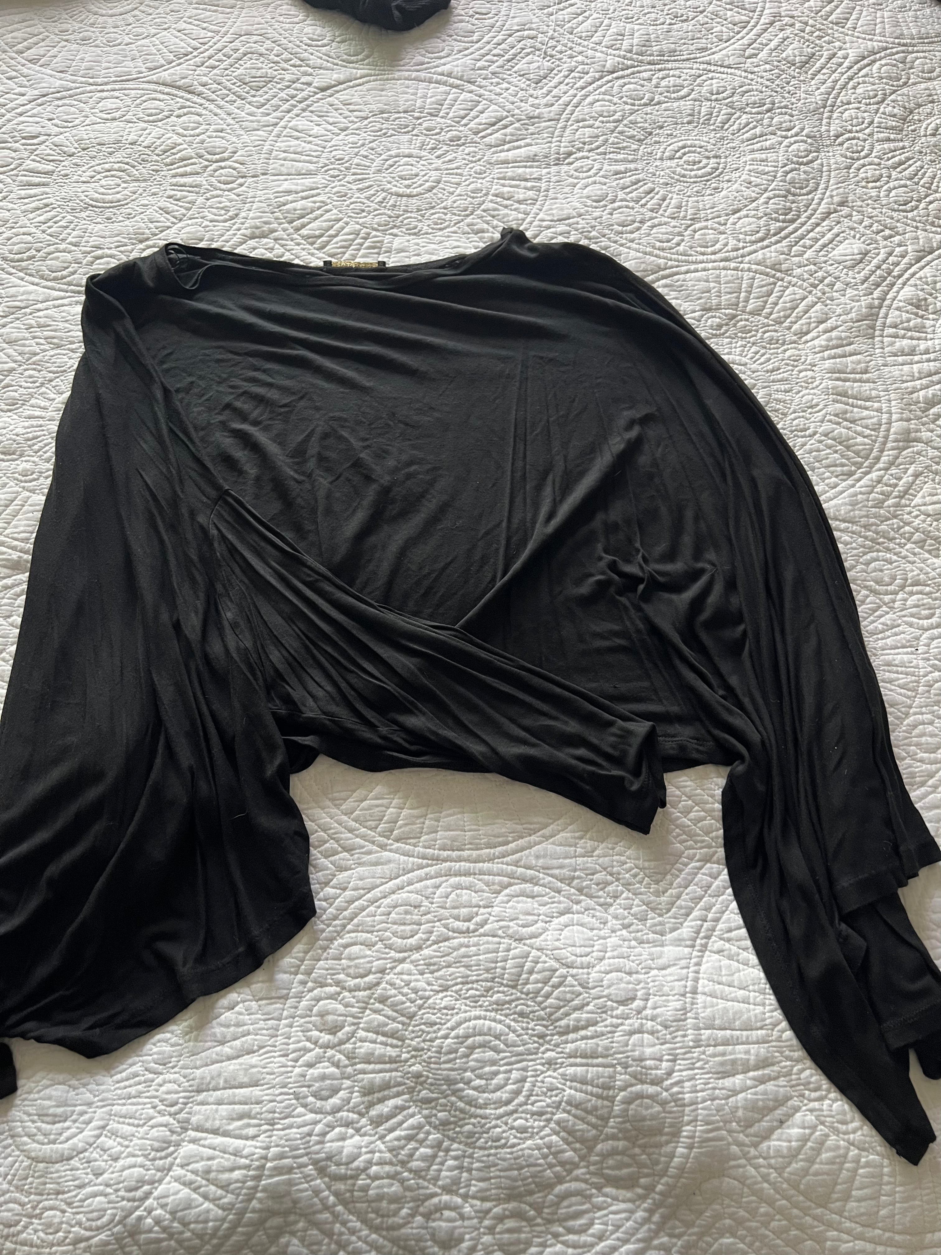 Black oversized crop top