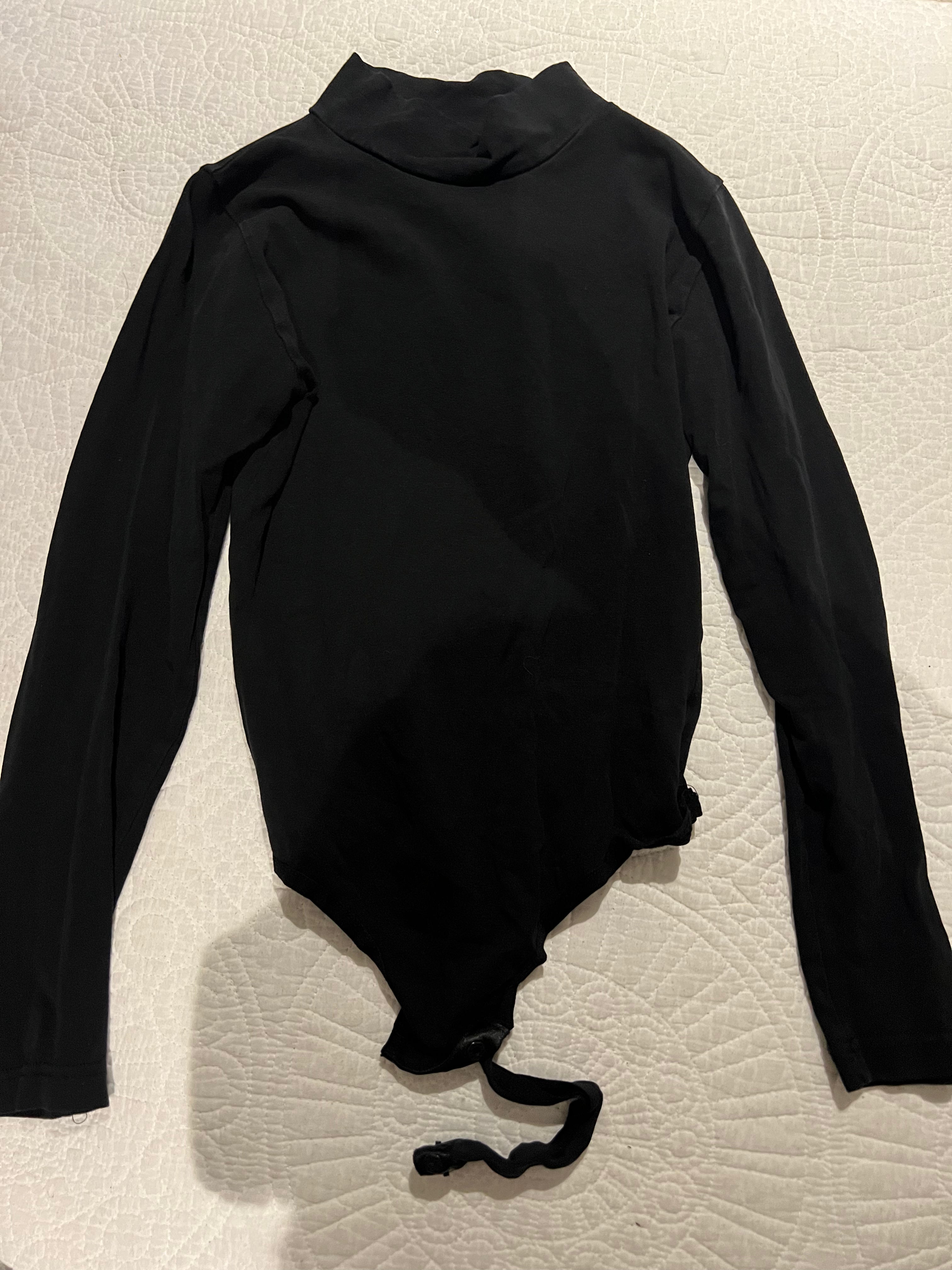 Long sleeve black bodysuit