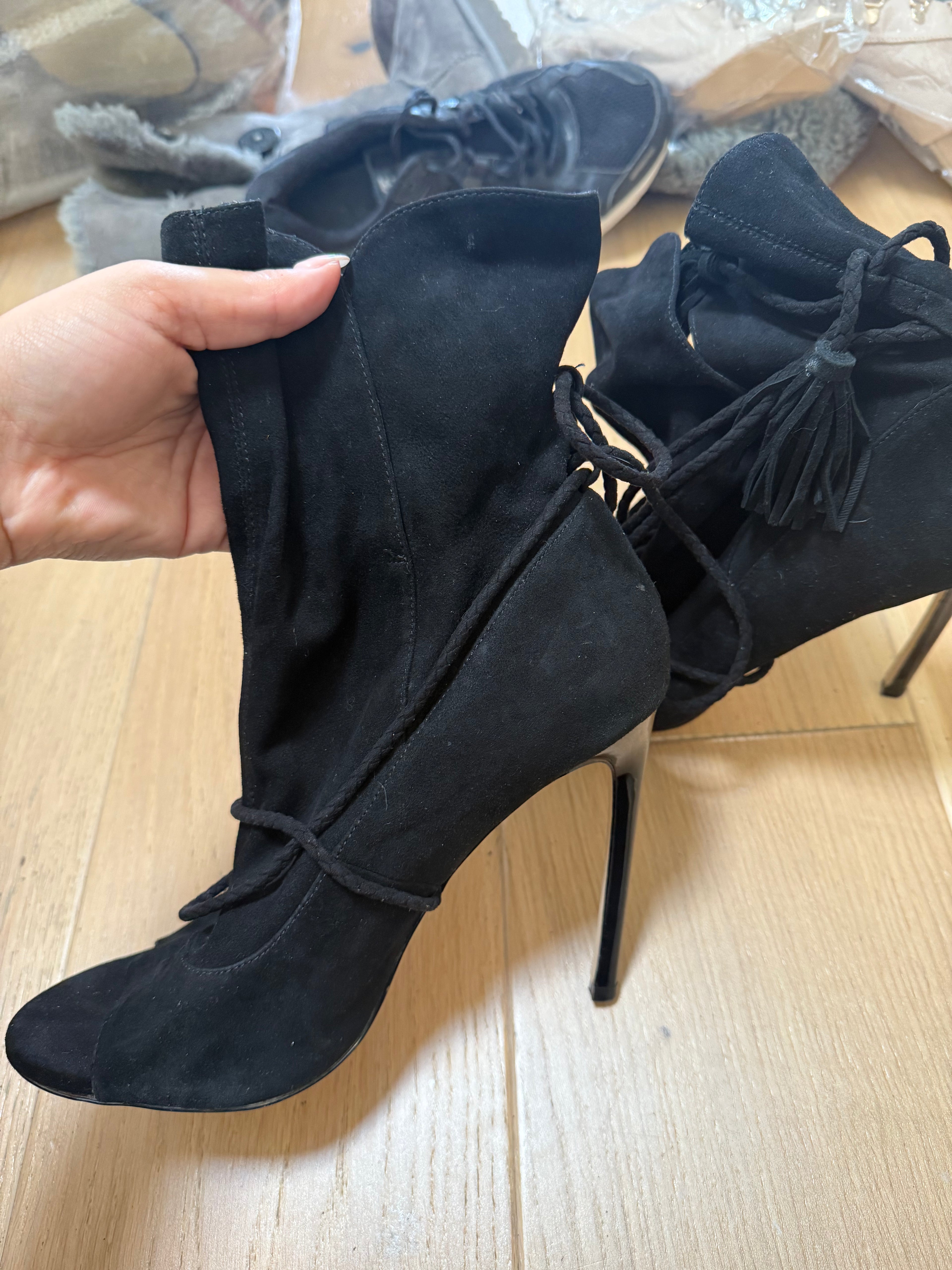 Black suedette heels / Open toe