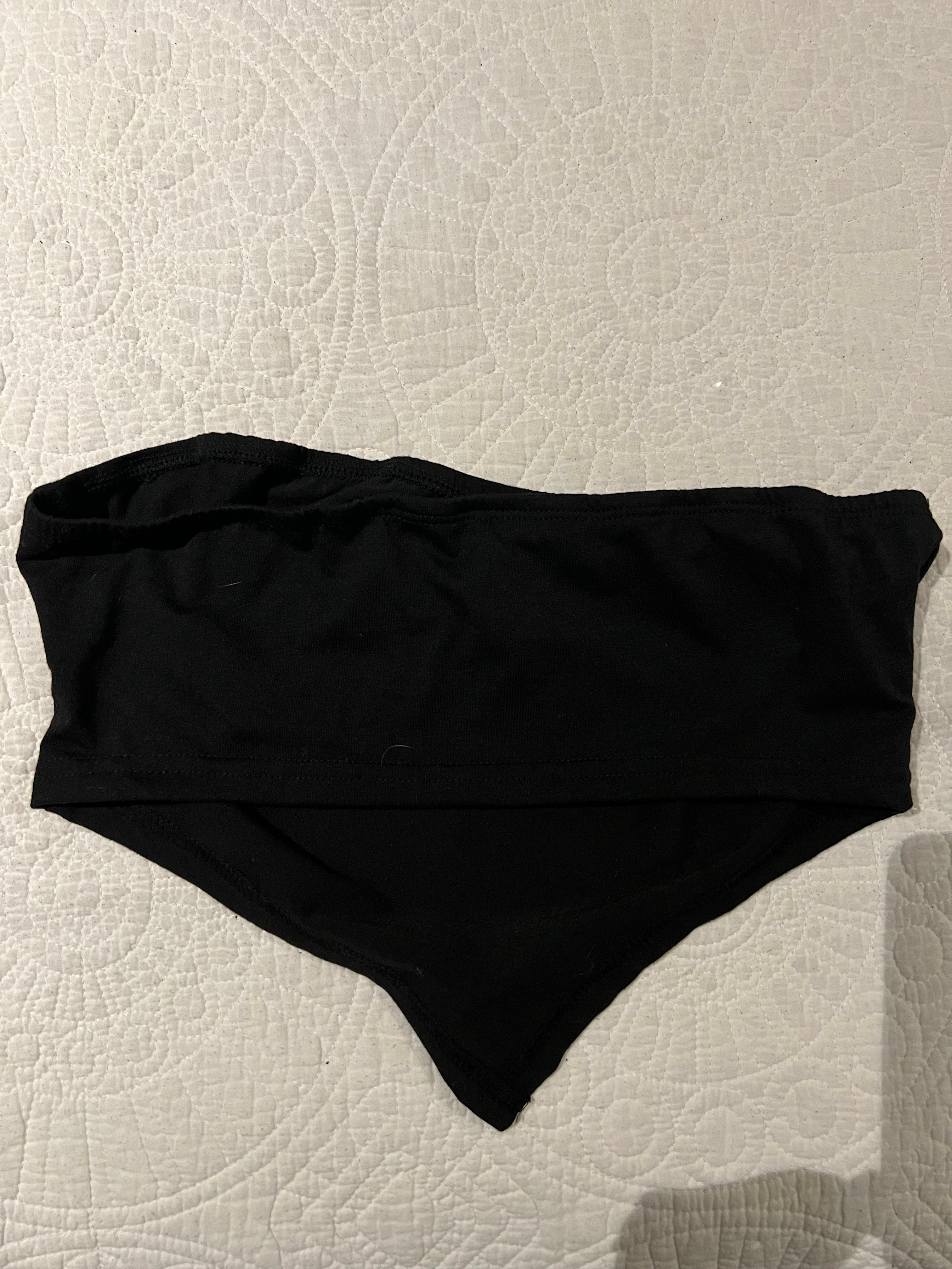 Black tube crop top