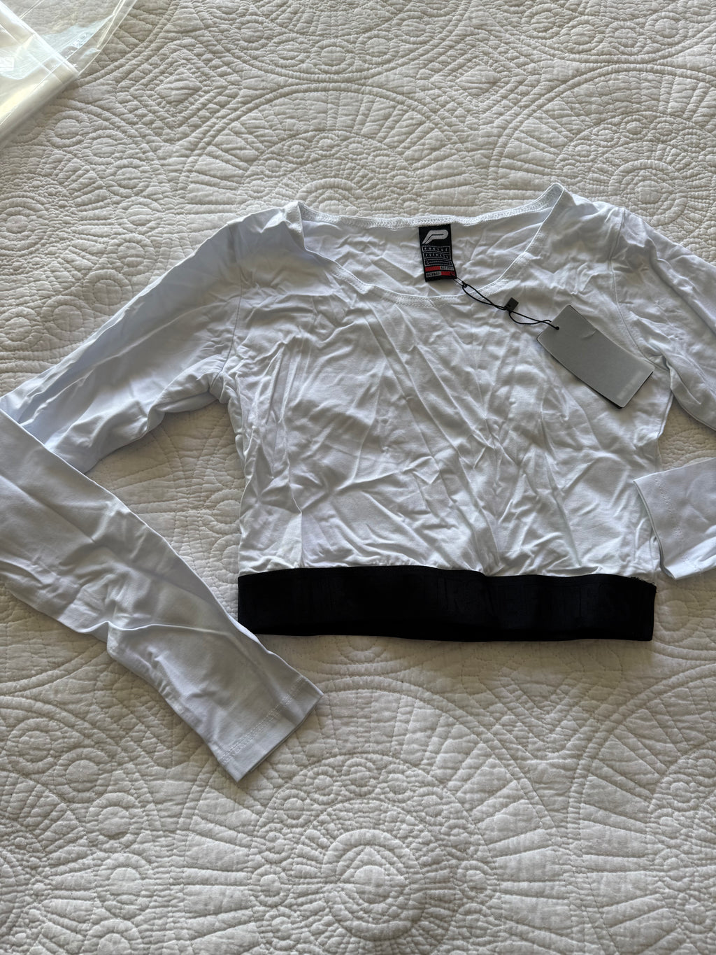 Pursue Fitness White top