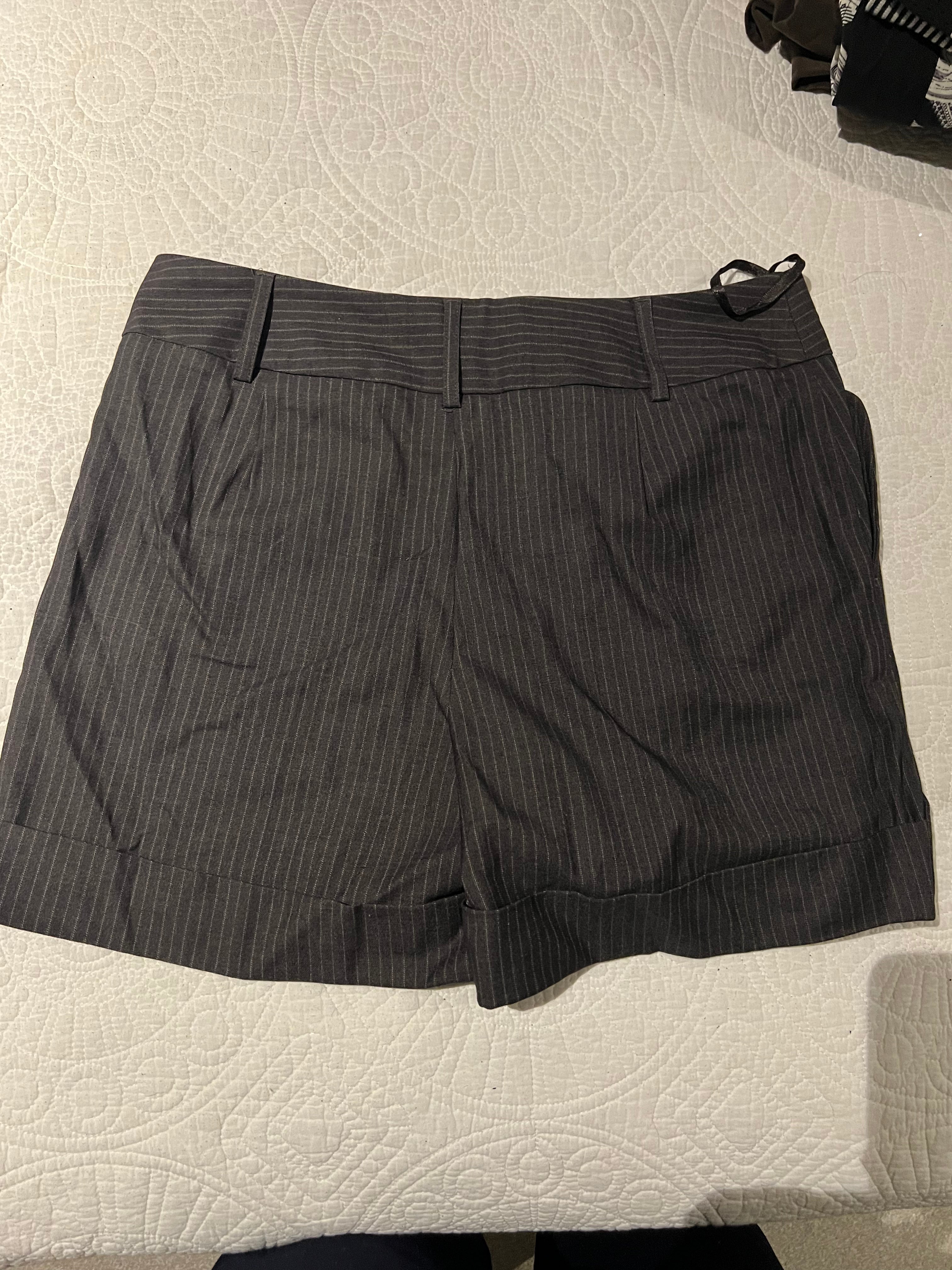 Grey shorts
