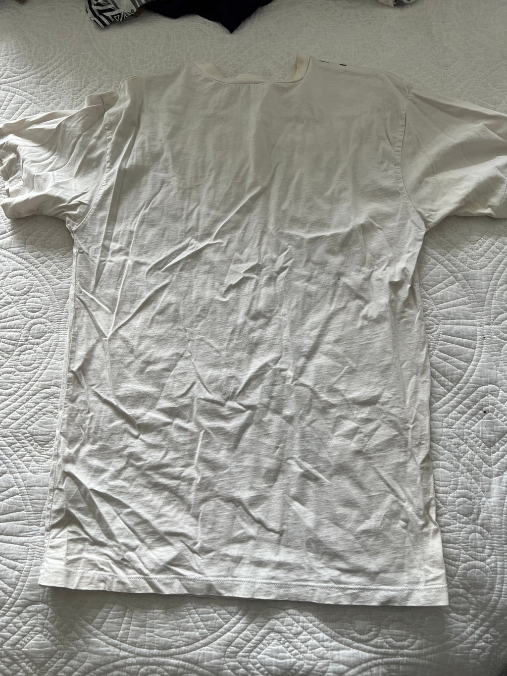 White/black graphic top