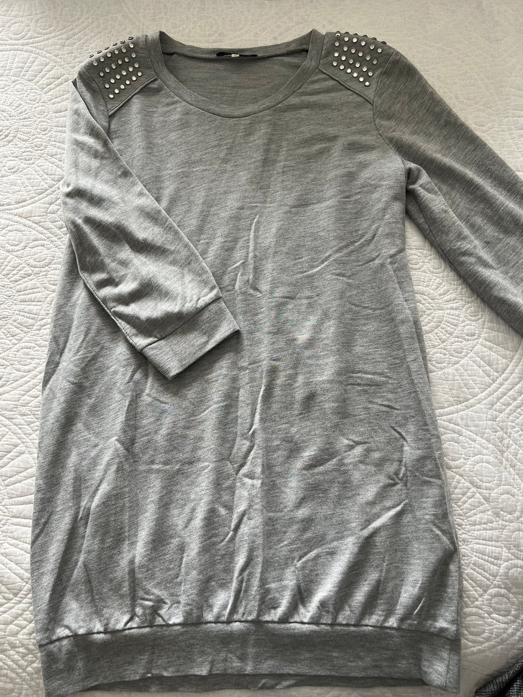 3/4 sleeve grey top