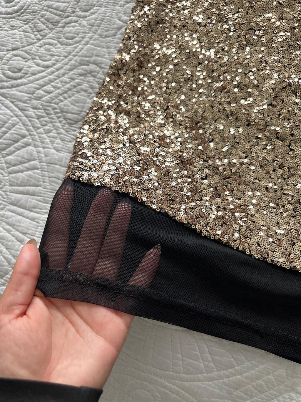 Gold sequence top