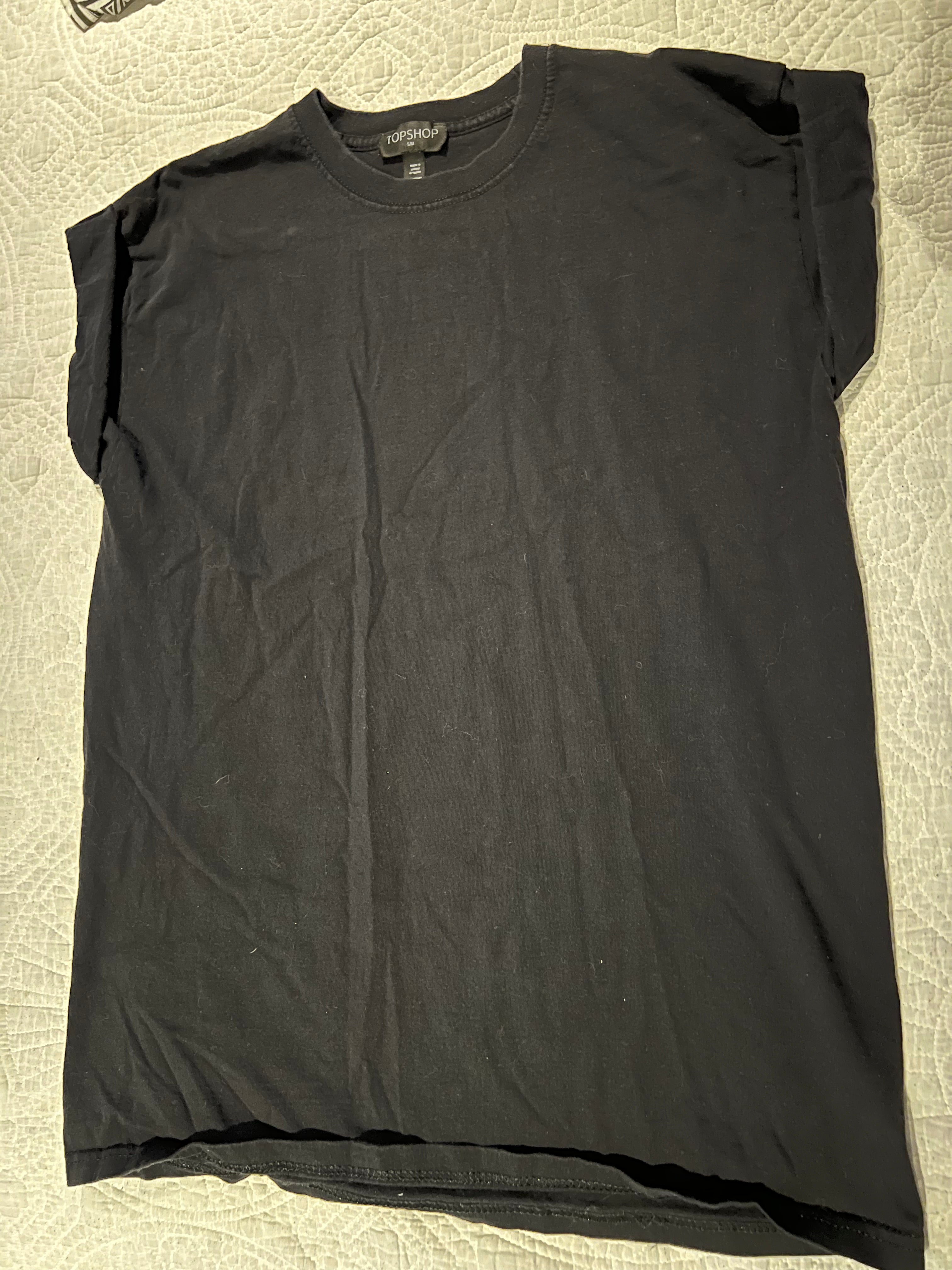 Black short sleeve top