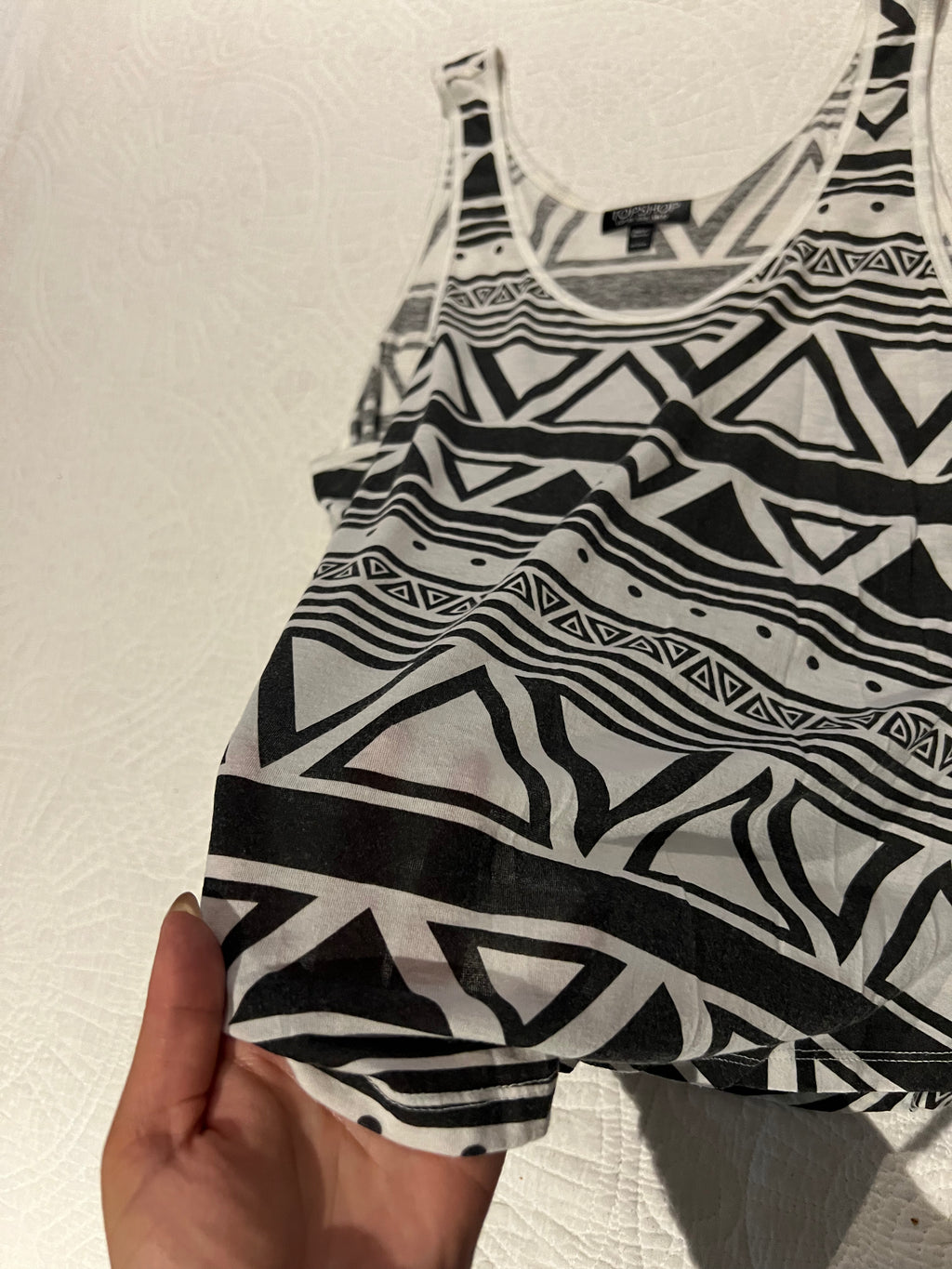 Black/White top