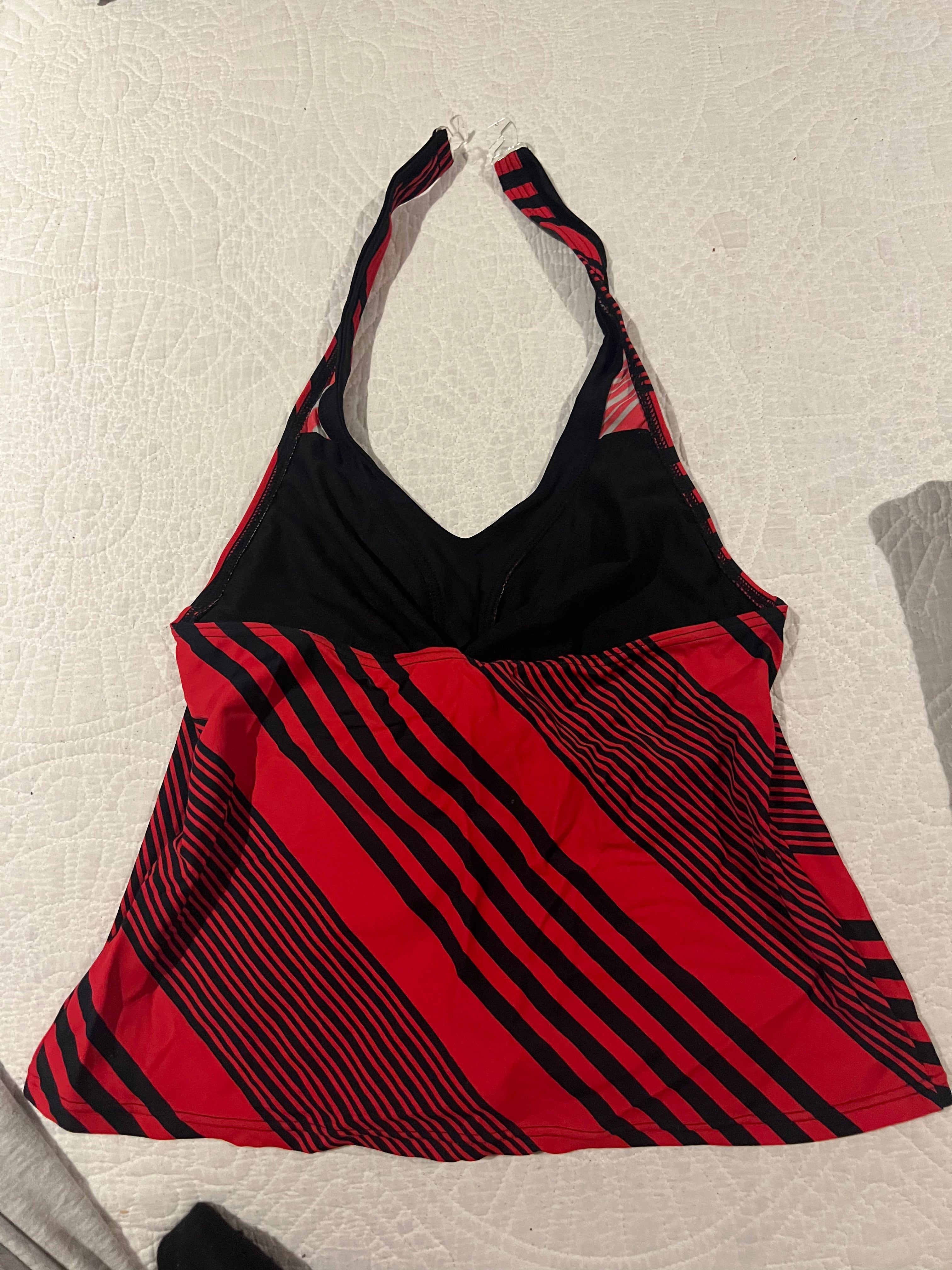 Red/black top