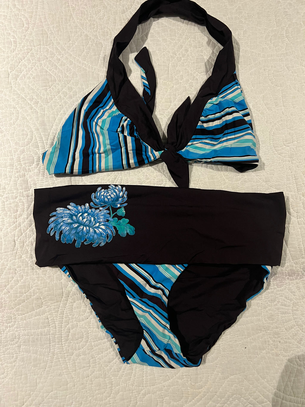 Blue/black bikini set