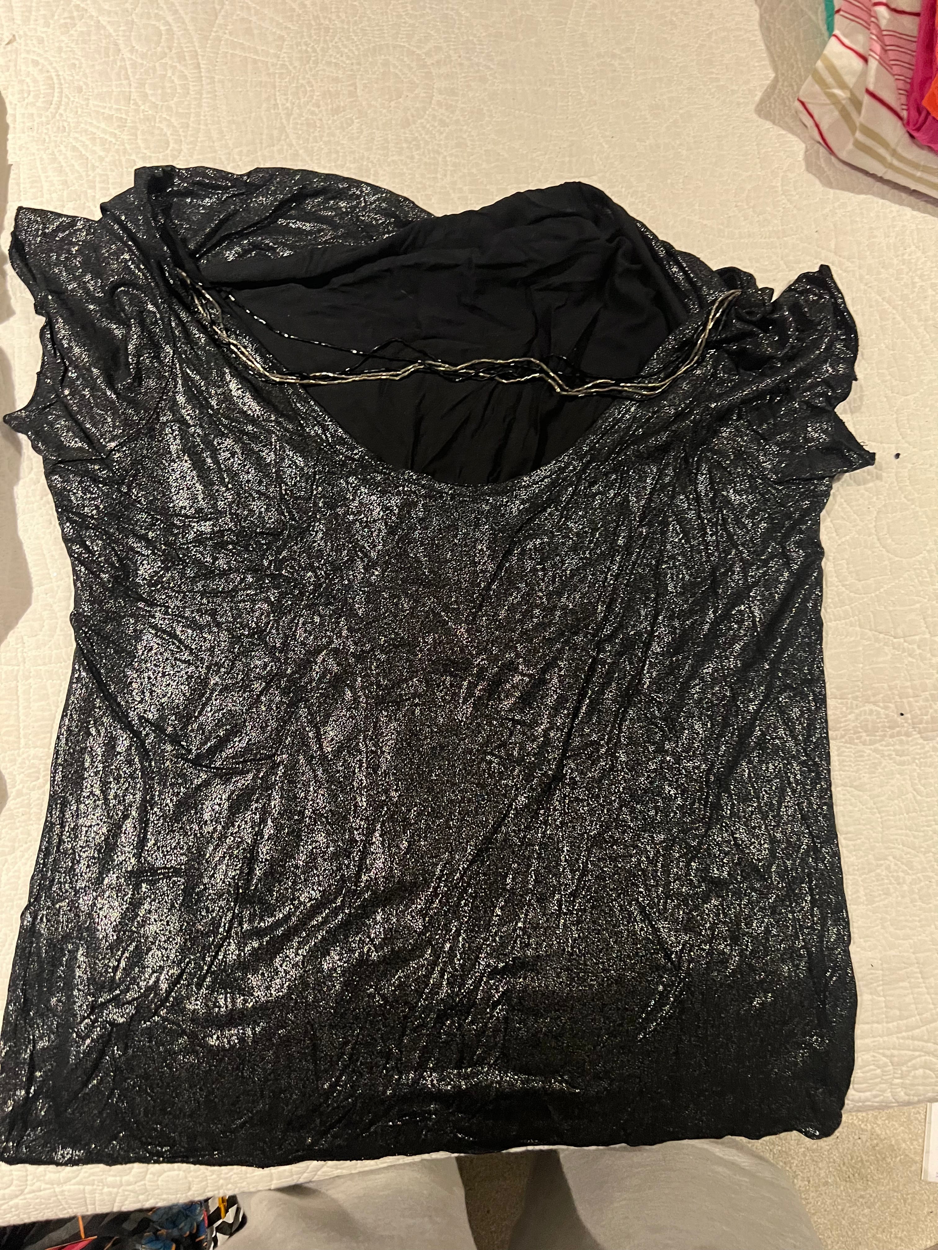 Black short sleeve top