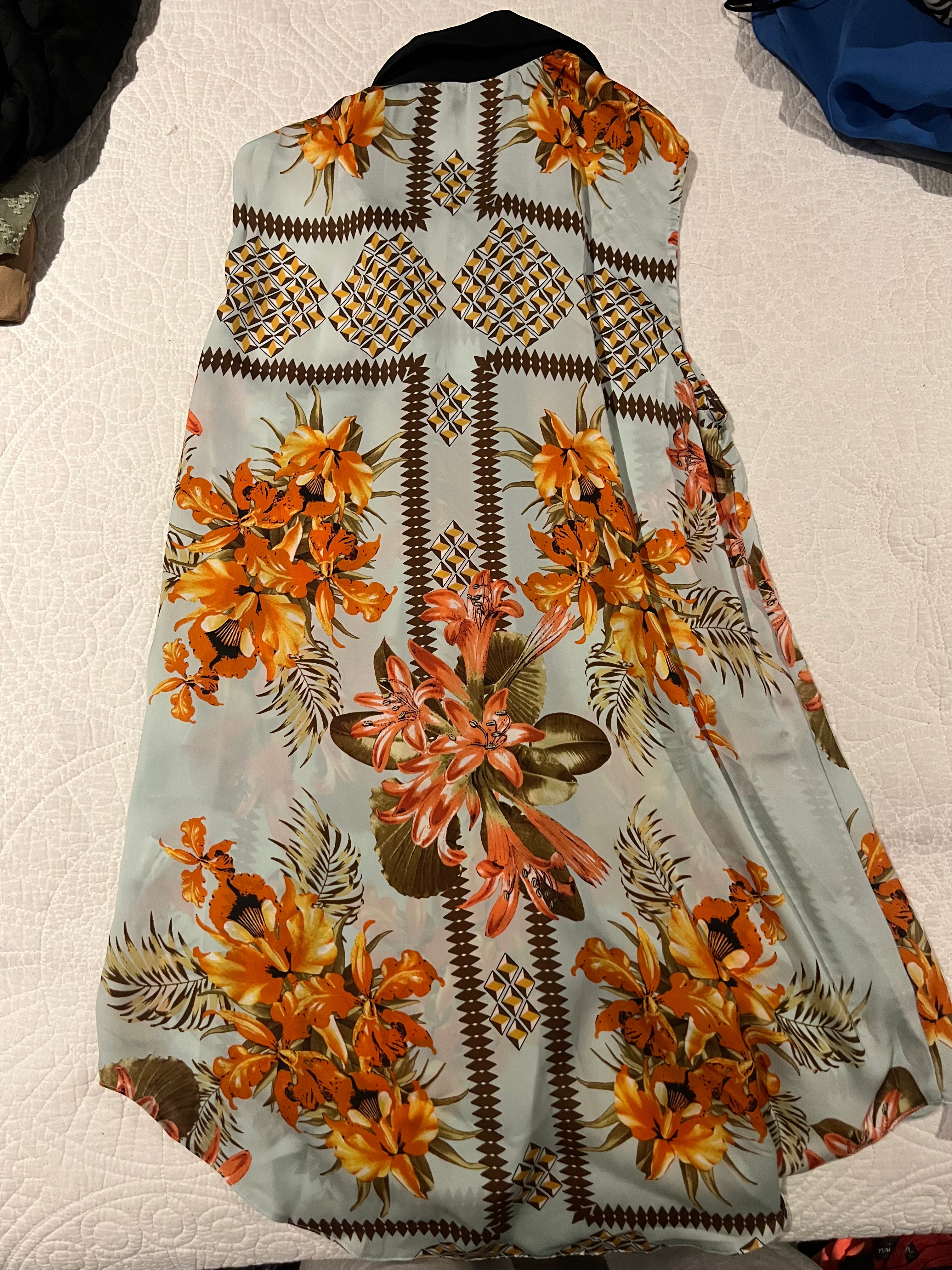 Sleeveless floral shirt