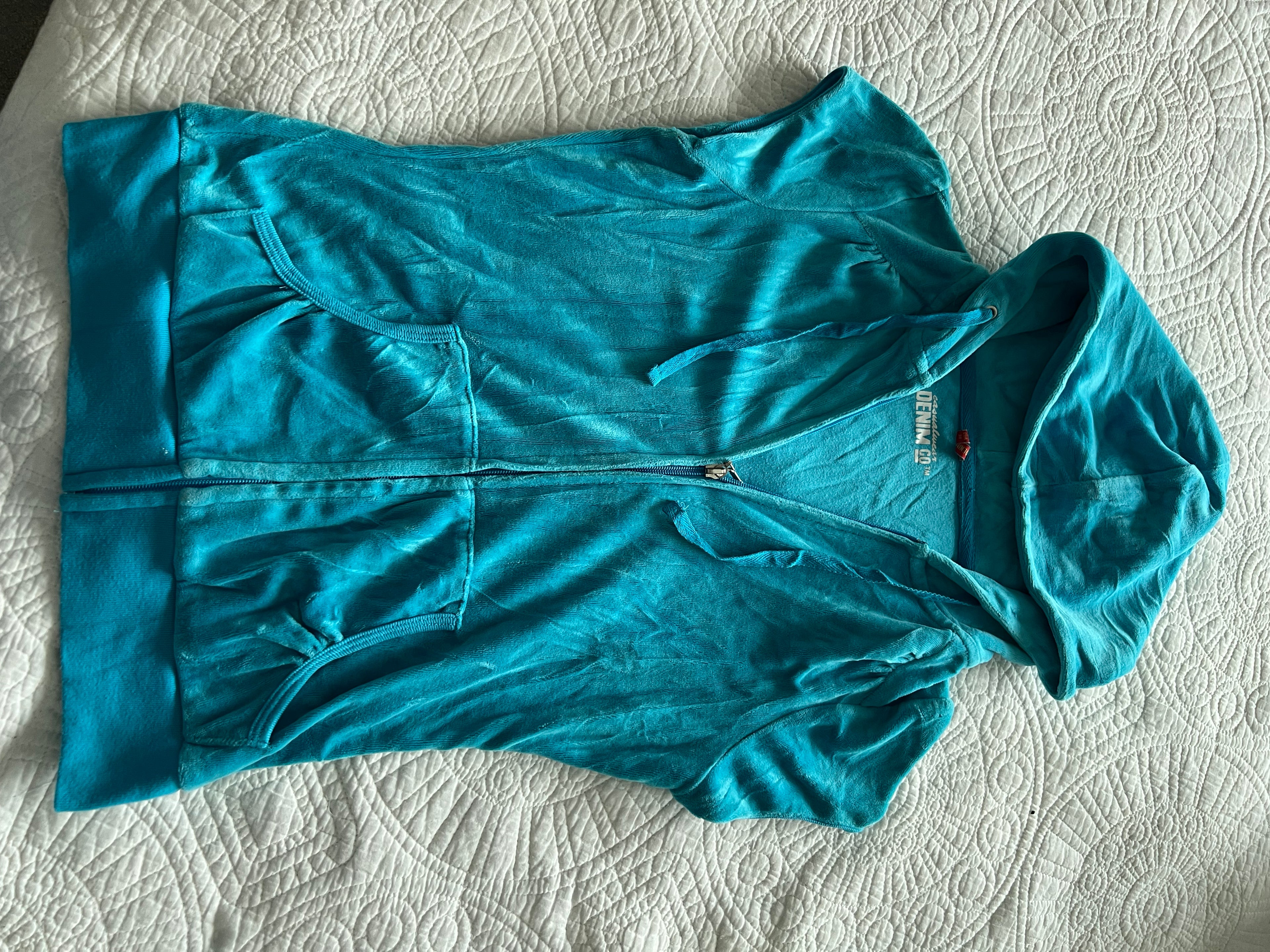 Blue, sleeveless jumper