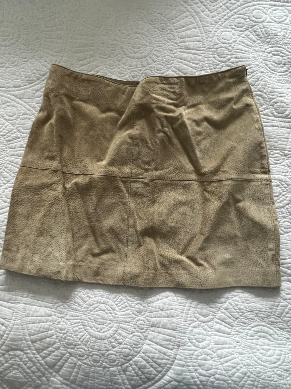 Beige mini skirt