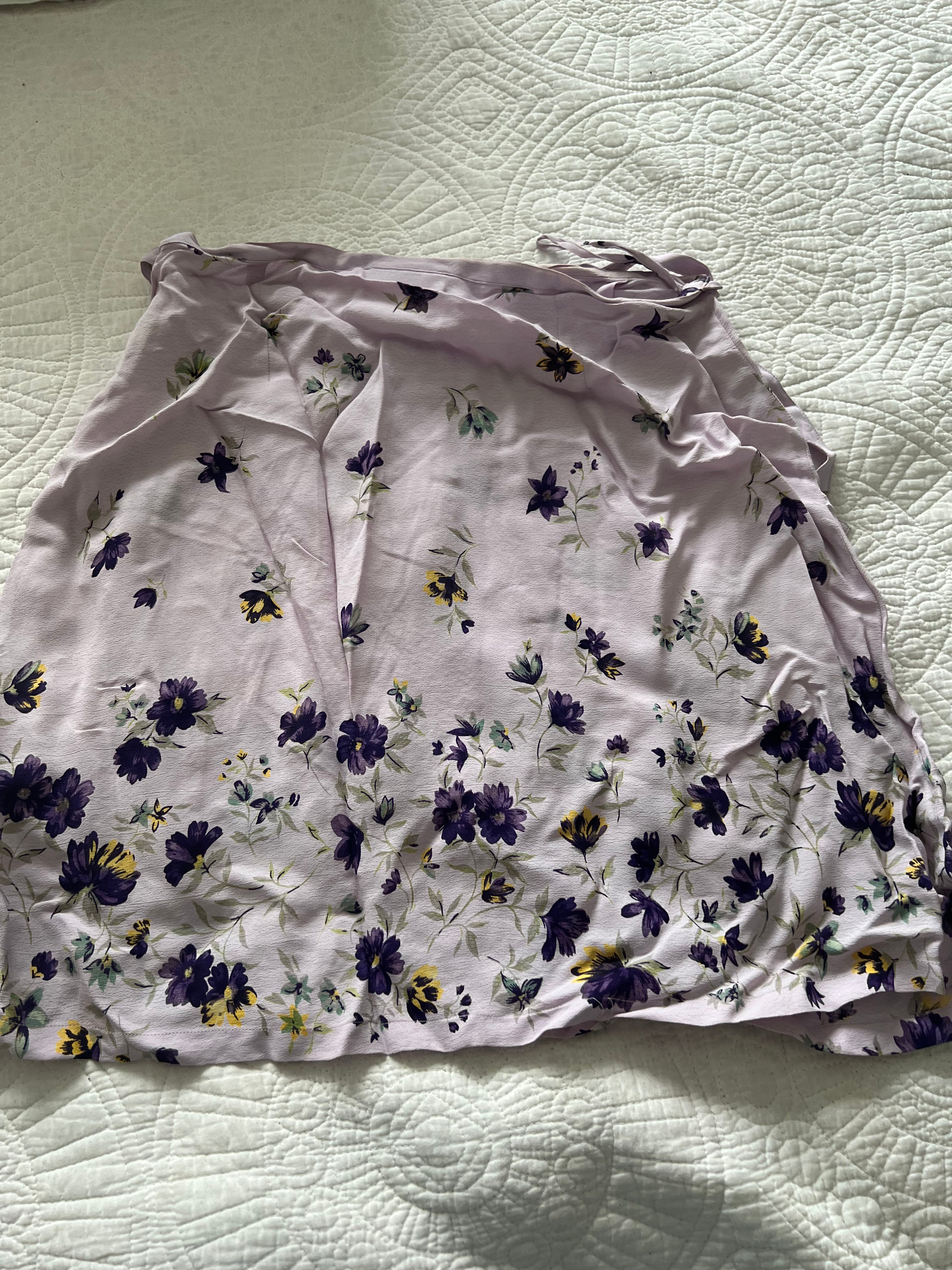 Purple flower mini skirt