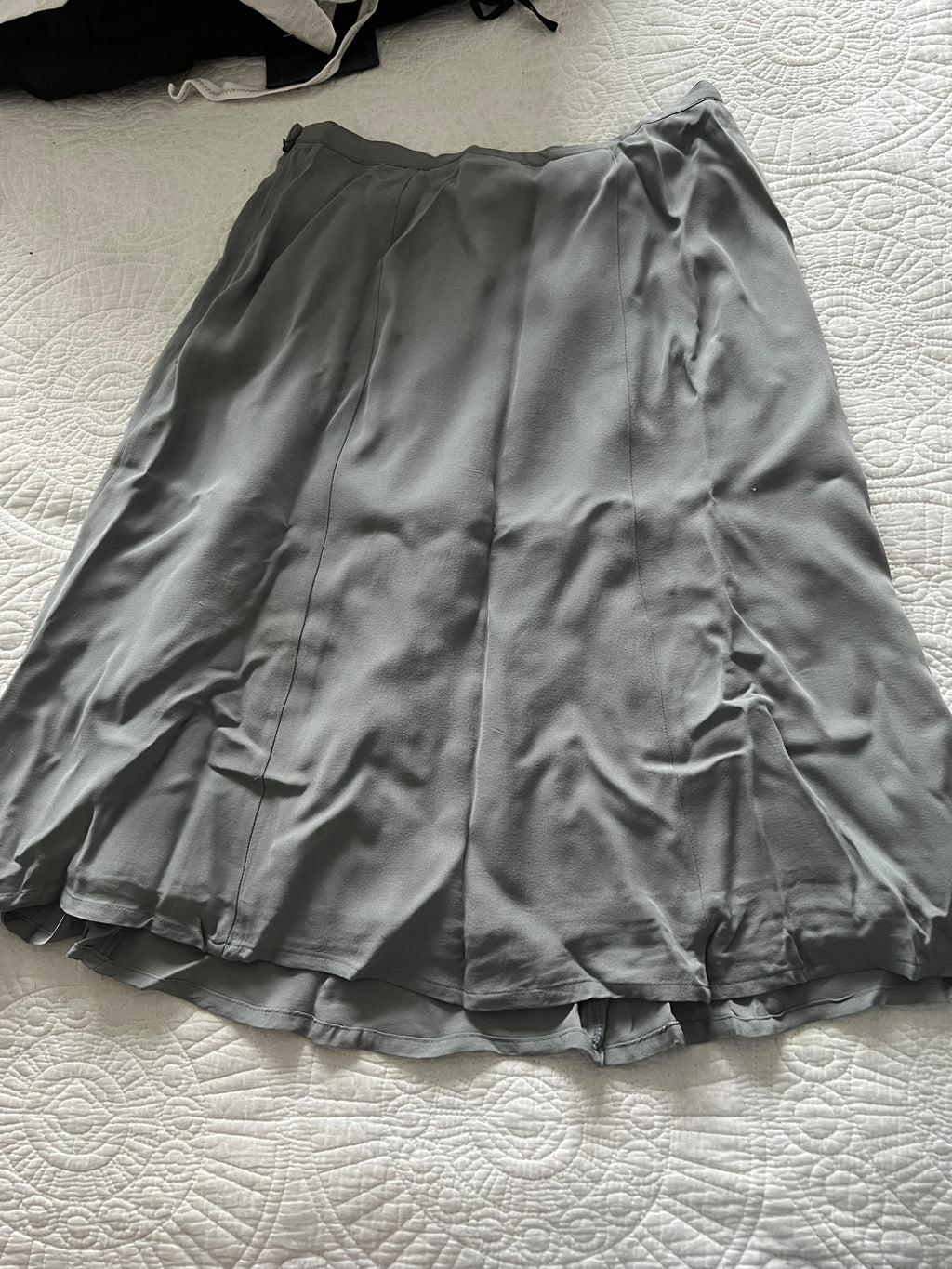 Grey flowy skirt