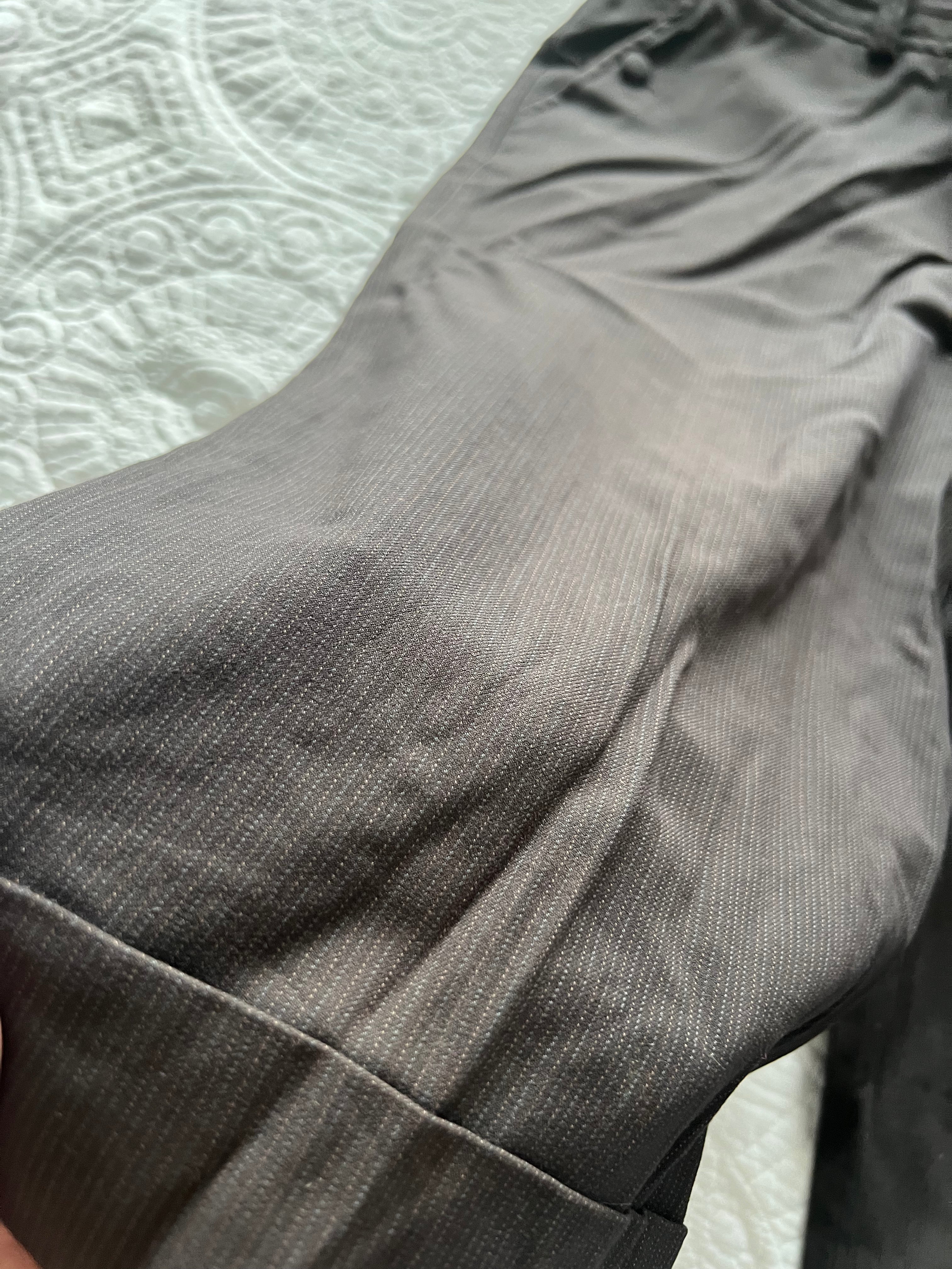 Brown 1/4 length shorts